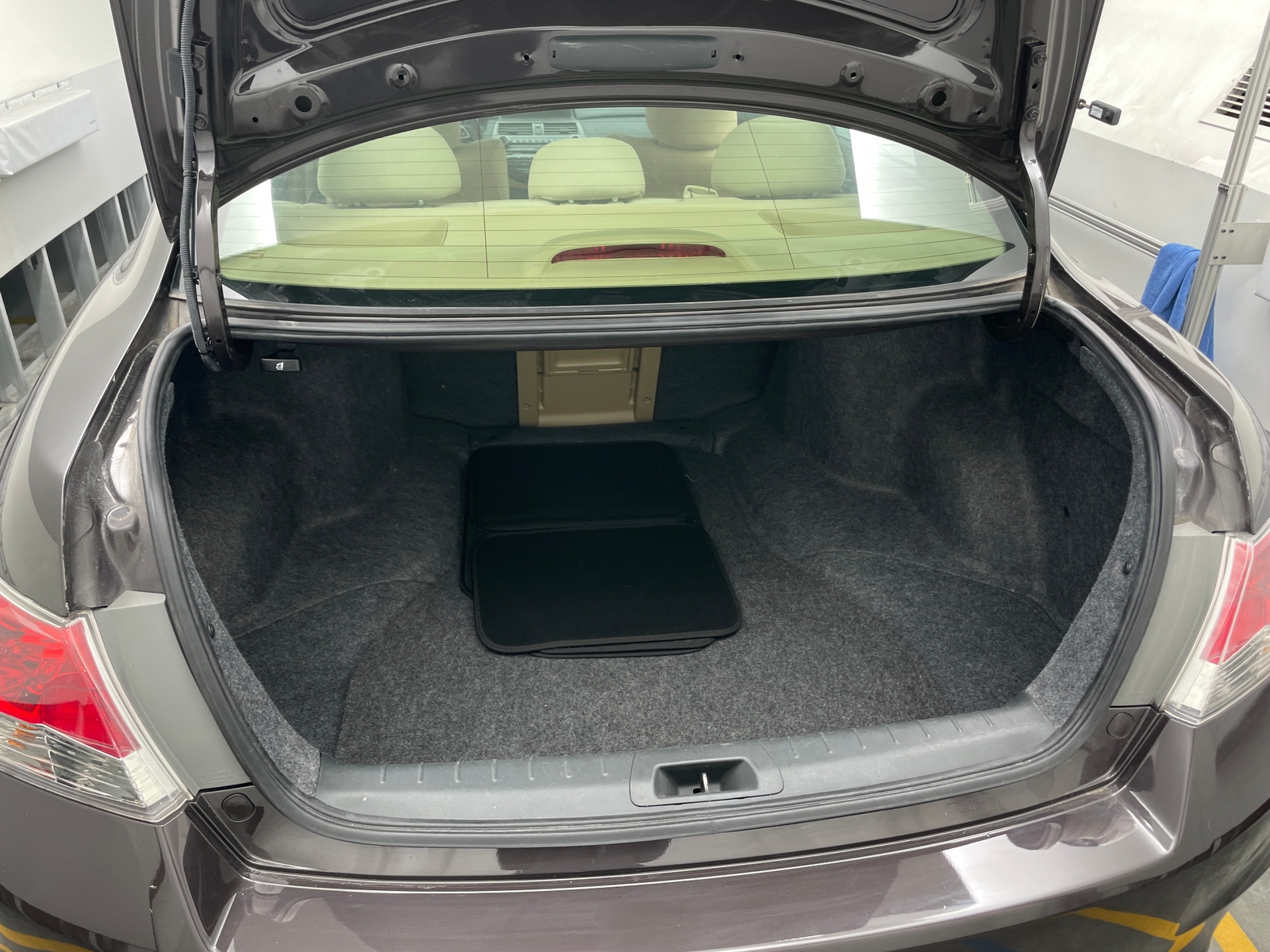 Thumbnail: 2012 Honda Accord - 7