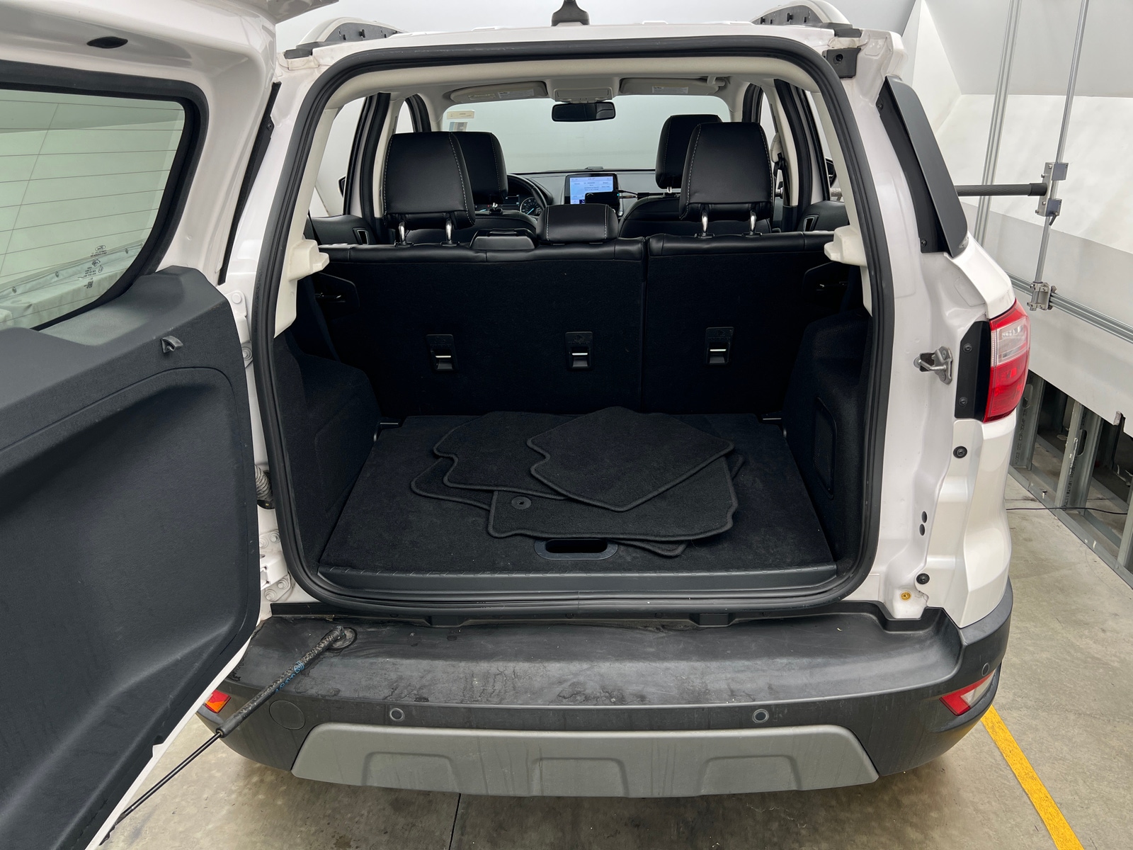 Thumbnail: 2020 Ford EcoSport - 6