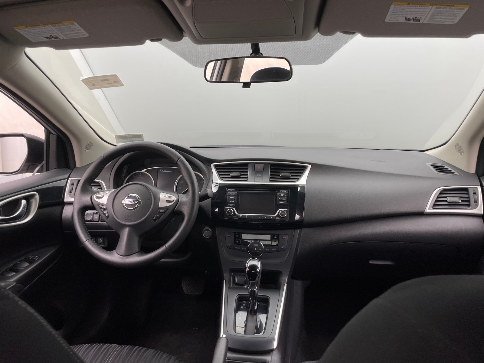 Thumbnail: 2018 Nissan Sentra - 3