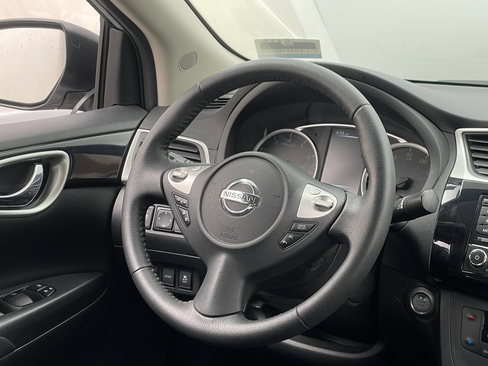 Thumbnail: 2018 Nissan Sentra - 4