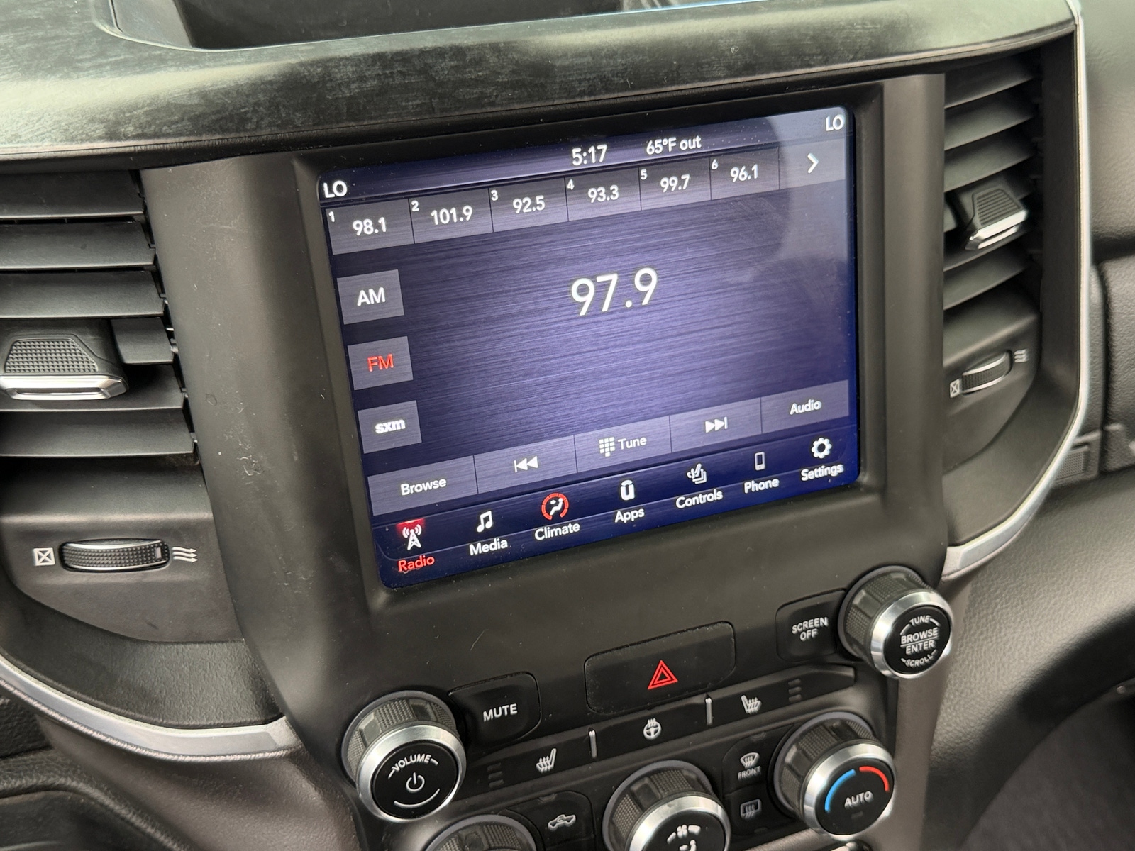 Thumbnail: 2019 RAM 1500 - 4