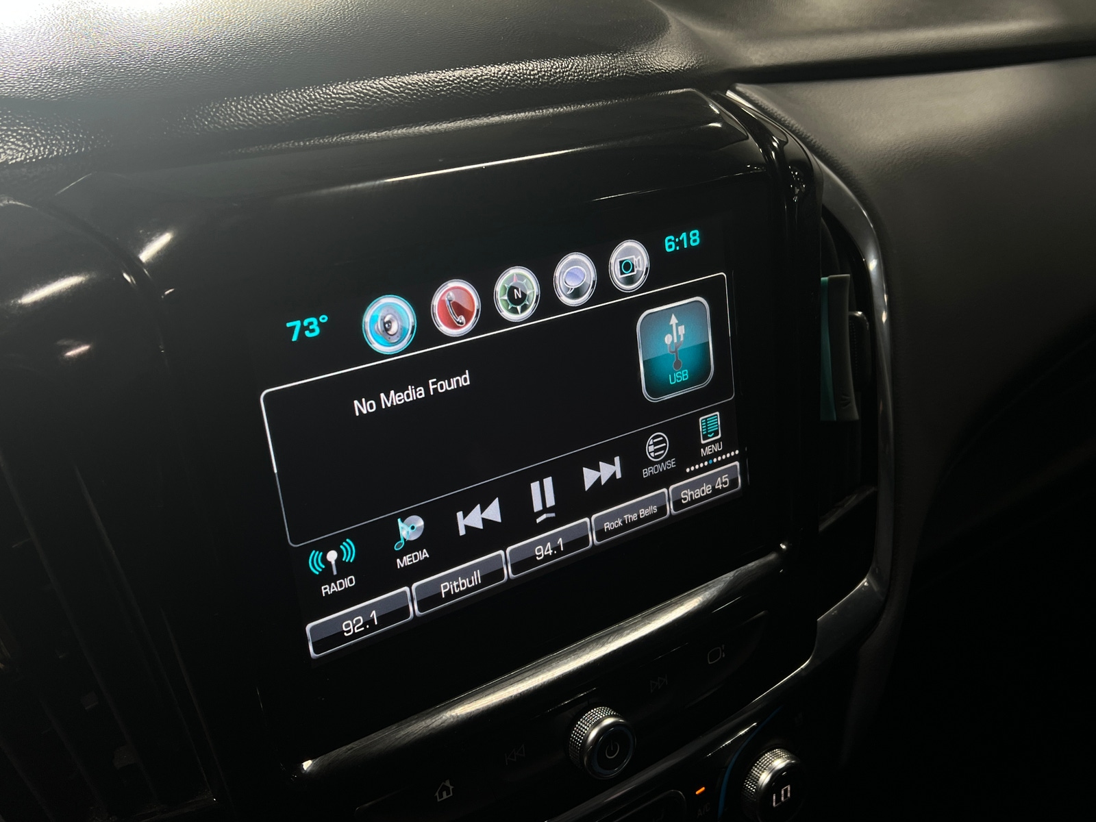 Thumbnail: 2019 Chevrolet Traverse - 3