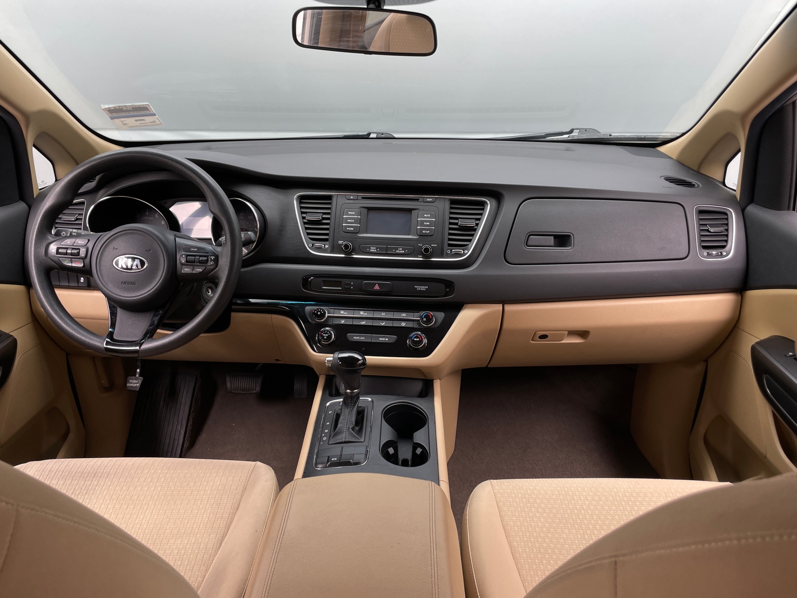 Thumbnail: 2017 Kia Sedona - 3