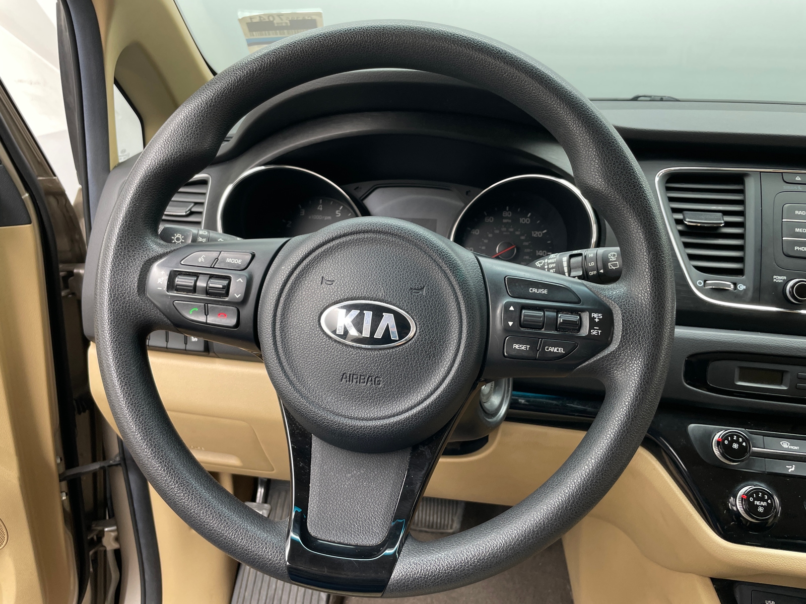 Thumbnail: 2017 Kia Sedona - 5