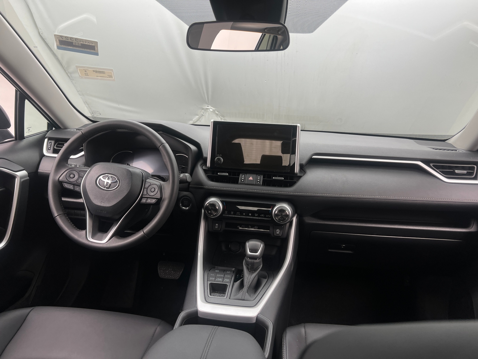 Thumbnail: 2025 Toyota RAV4 - 2