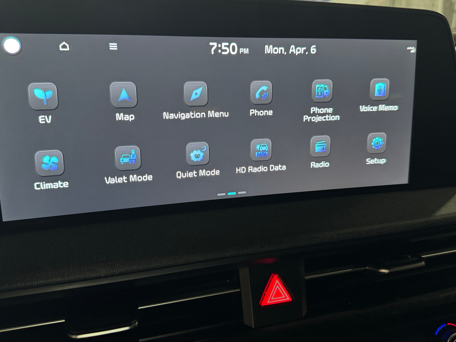 Thumbnail: 2022 Kia EV6 - 4