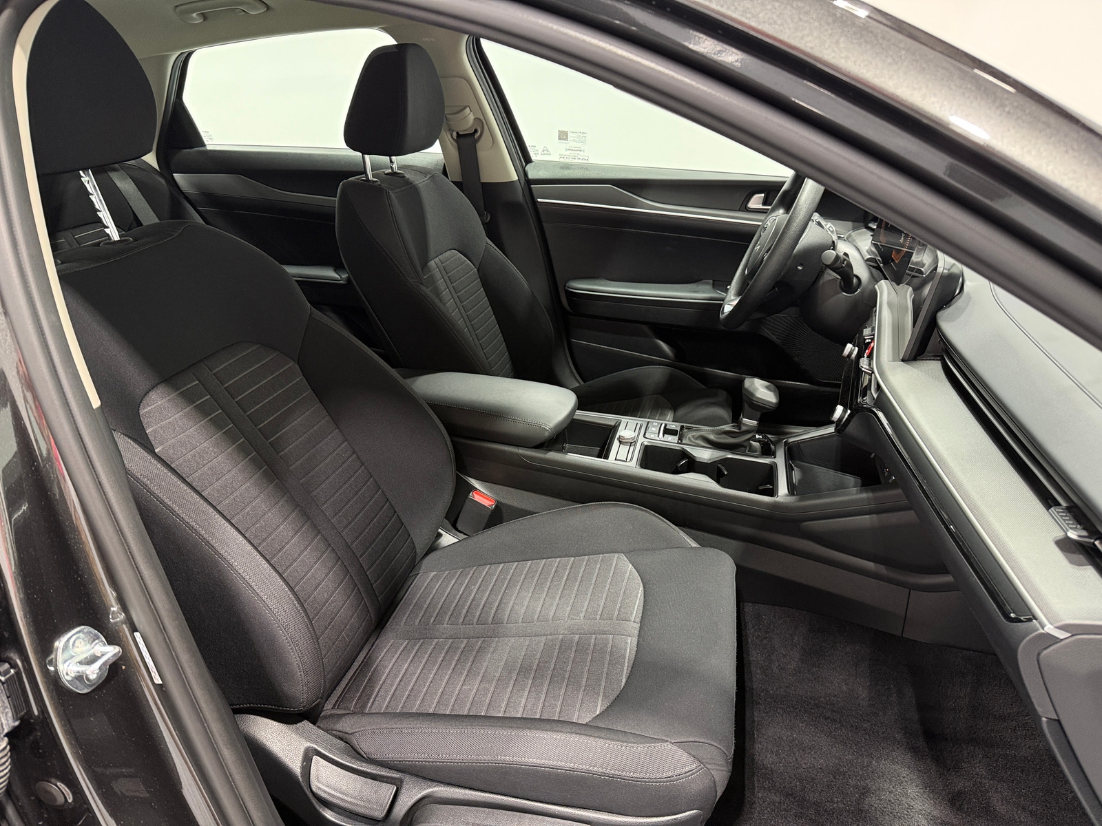 Thumbnail: 2025 Kia K5 - 2