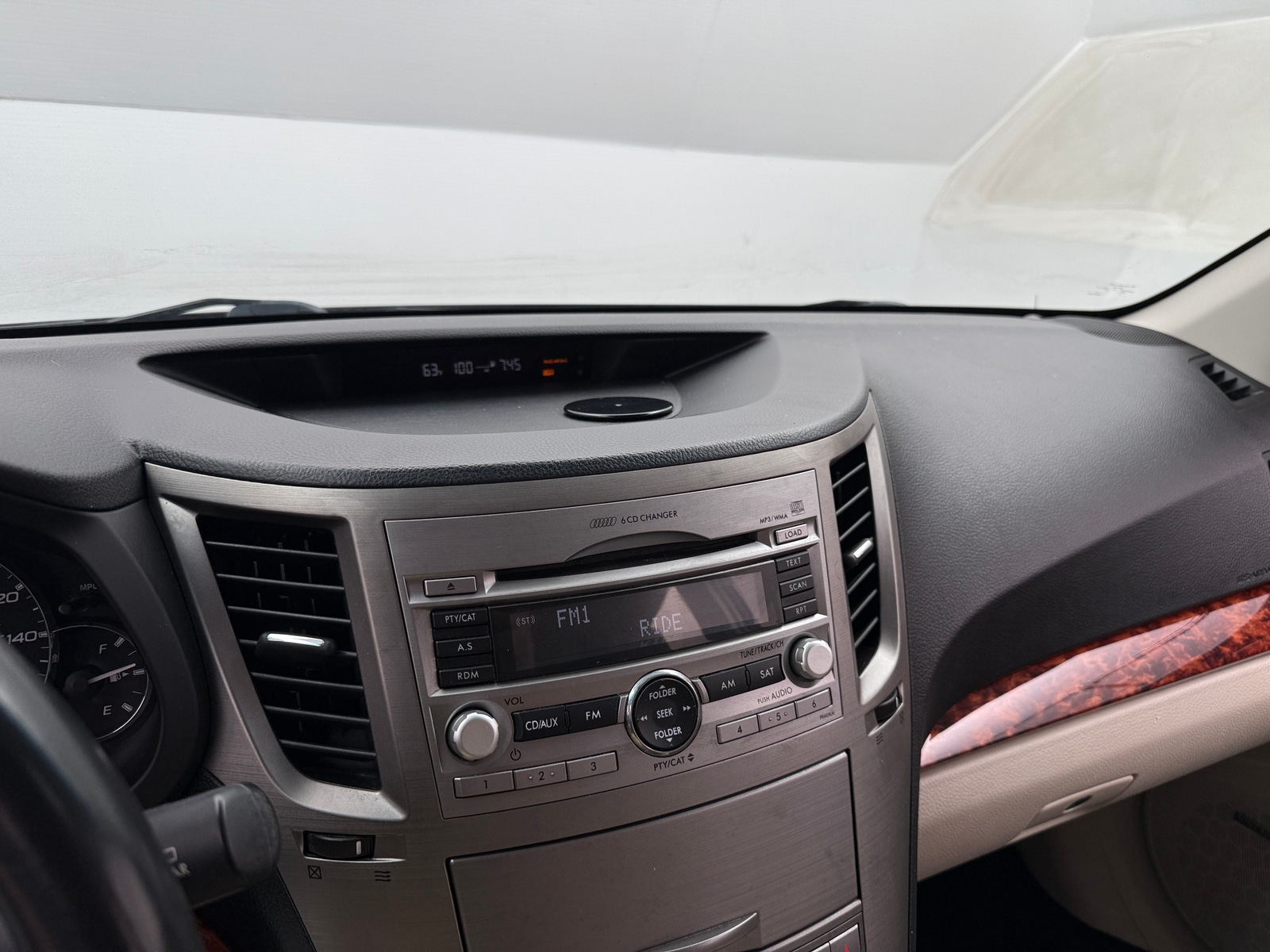 Thumbnail: 2011 Subaru Outback - 3