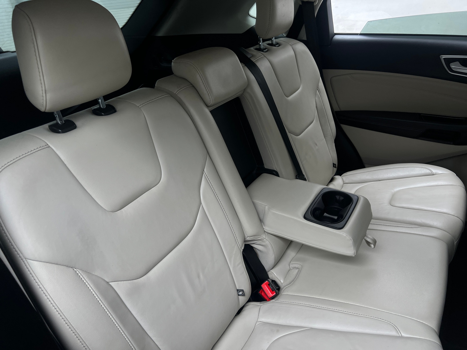 Thumbnail: 2017 Ford Edge - 5