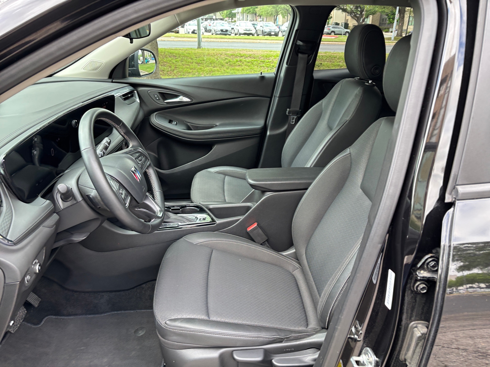 Thumbnail: 2025 Buick Encore GX - 2