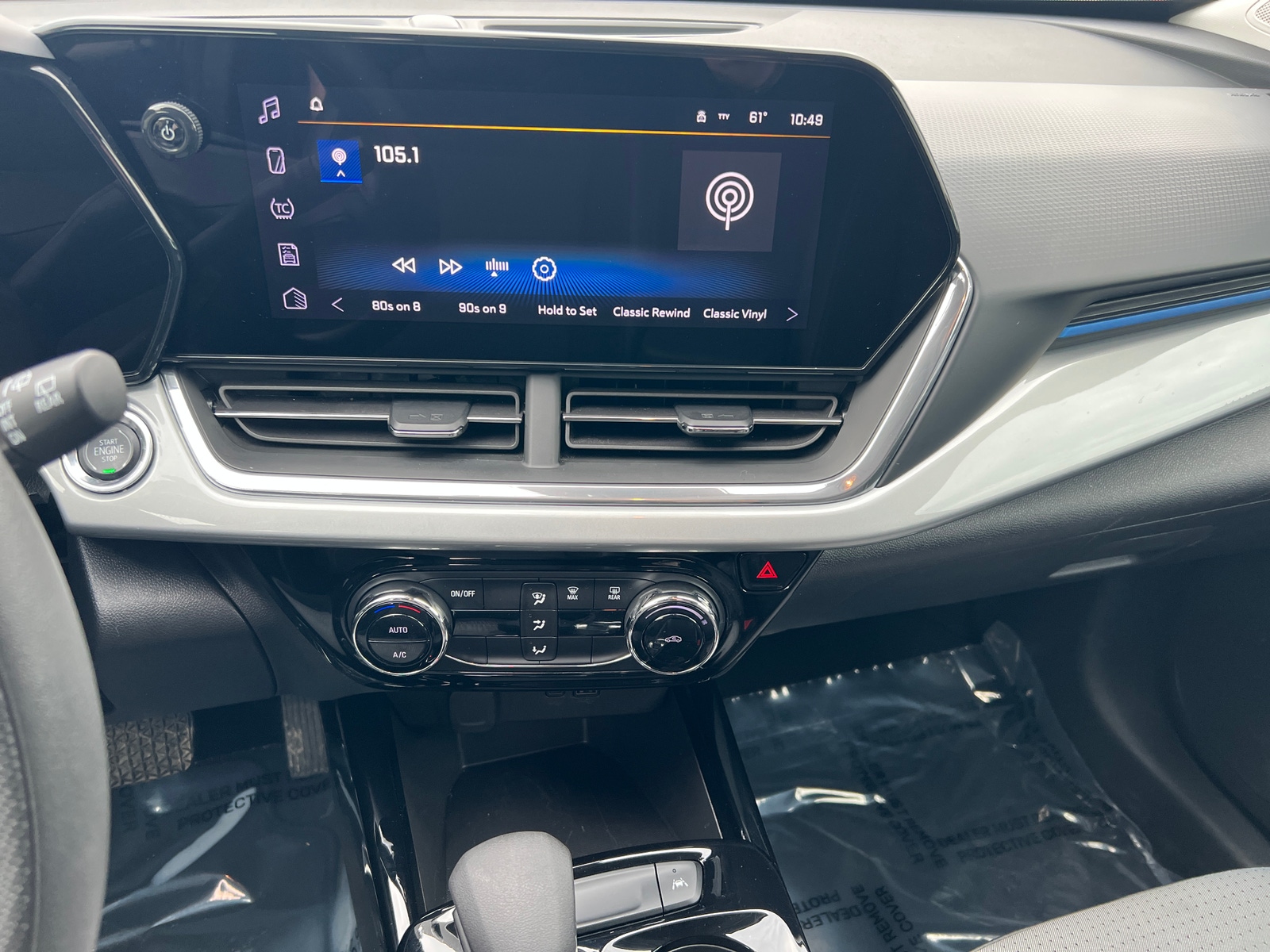 Thumbnail: 2025 Chevrolet Trax - 4