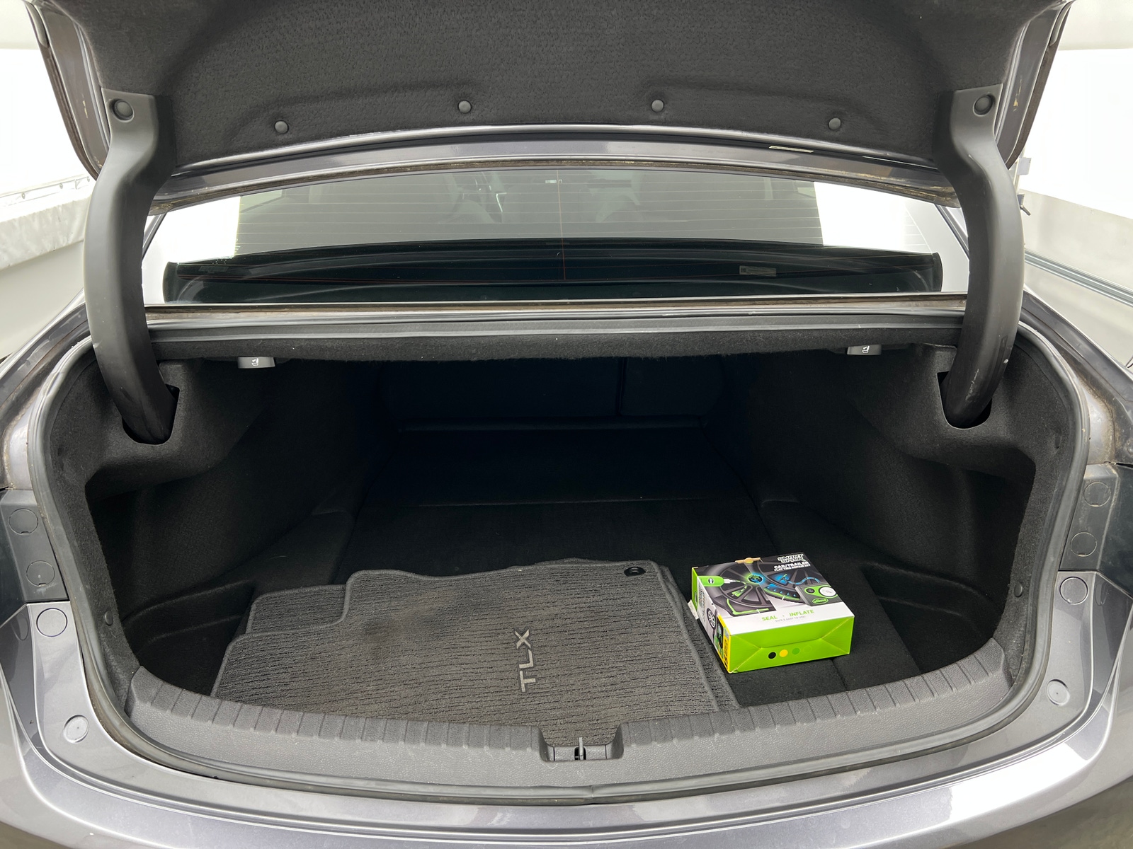 Thumbnail: 2018 Acura TLX - 6