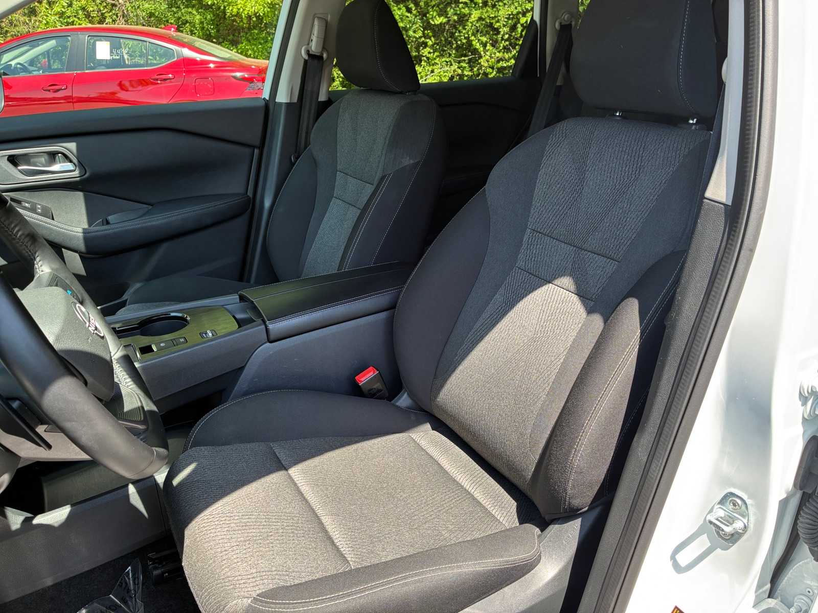 Thumbnail: 2025 Nissan Rogue - 2