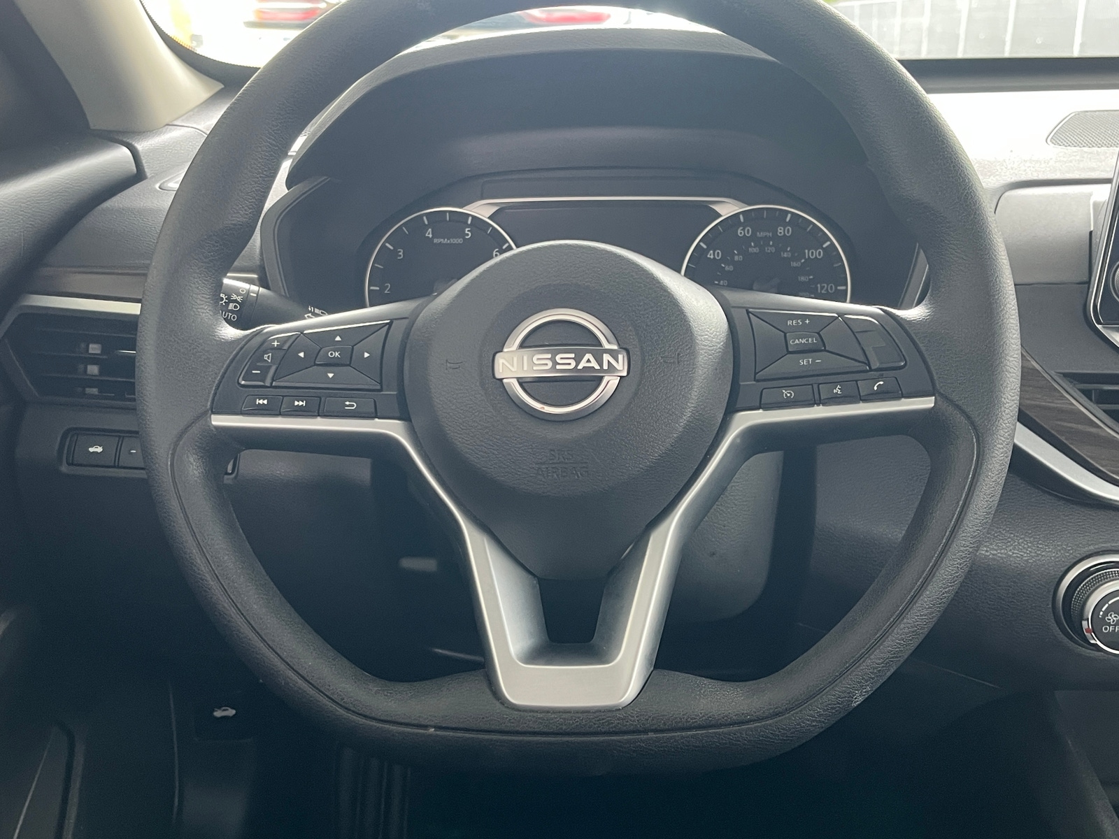 Thumbnail: 2025 Nissan Altima - 4