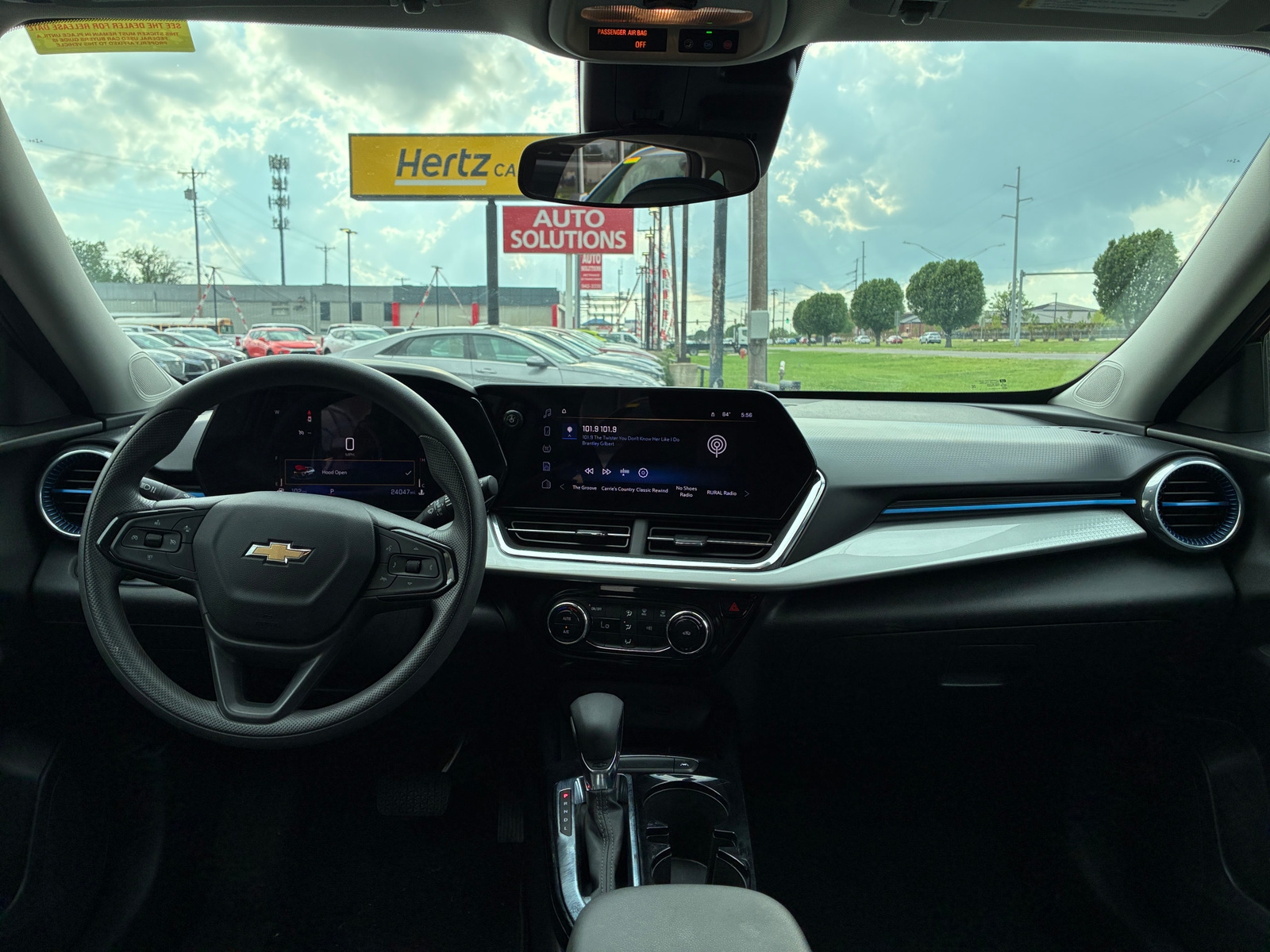 Thumbnail: 2025 Chevrolet Trax - 3