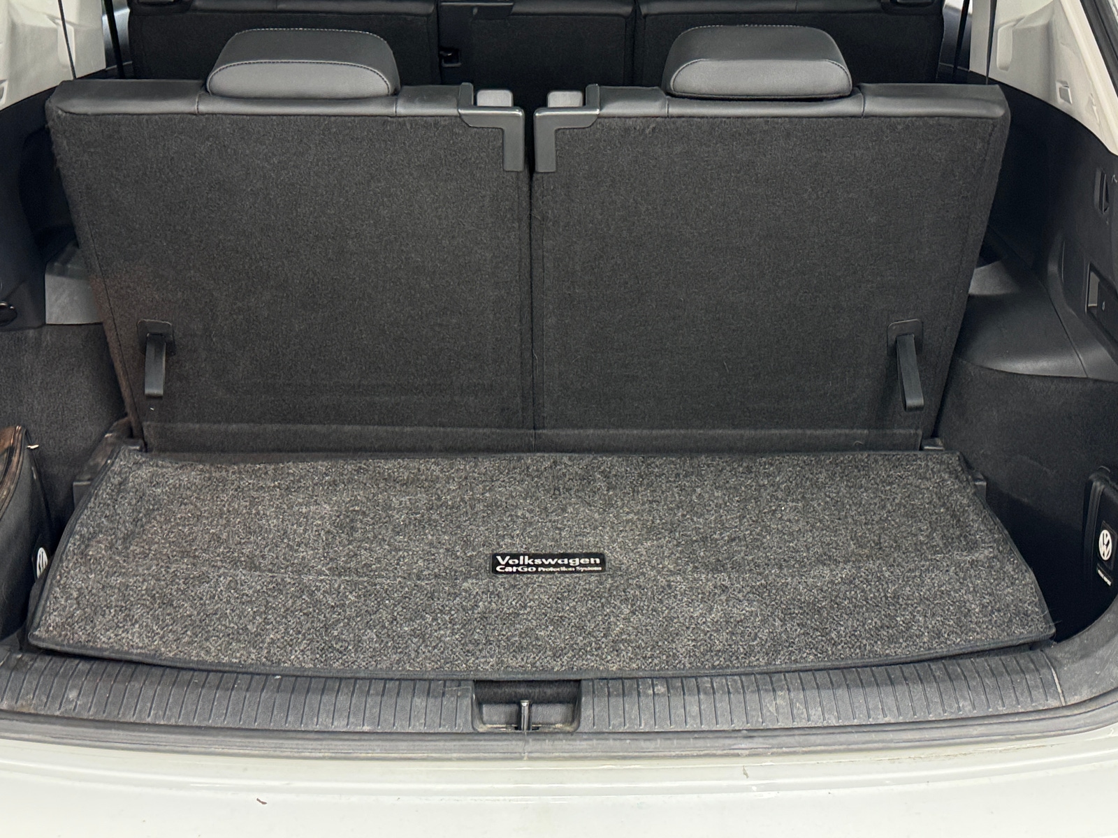 Thumbnail: 2020 Volkswagen Tiguan - 6