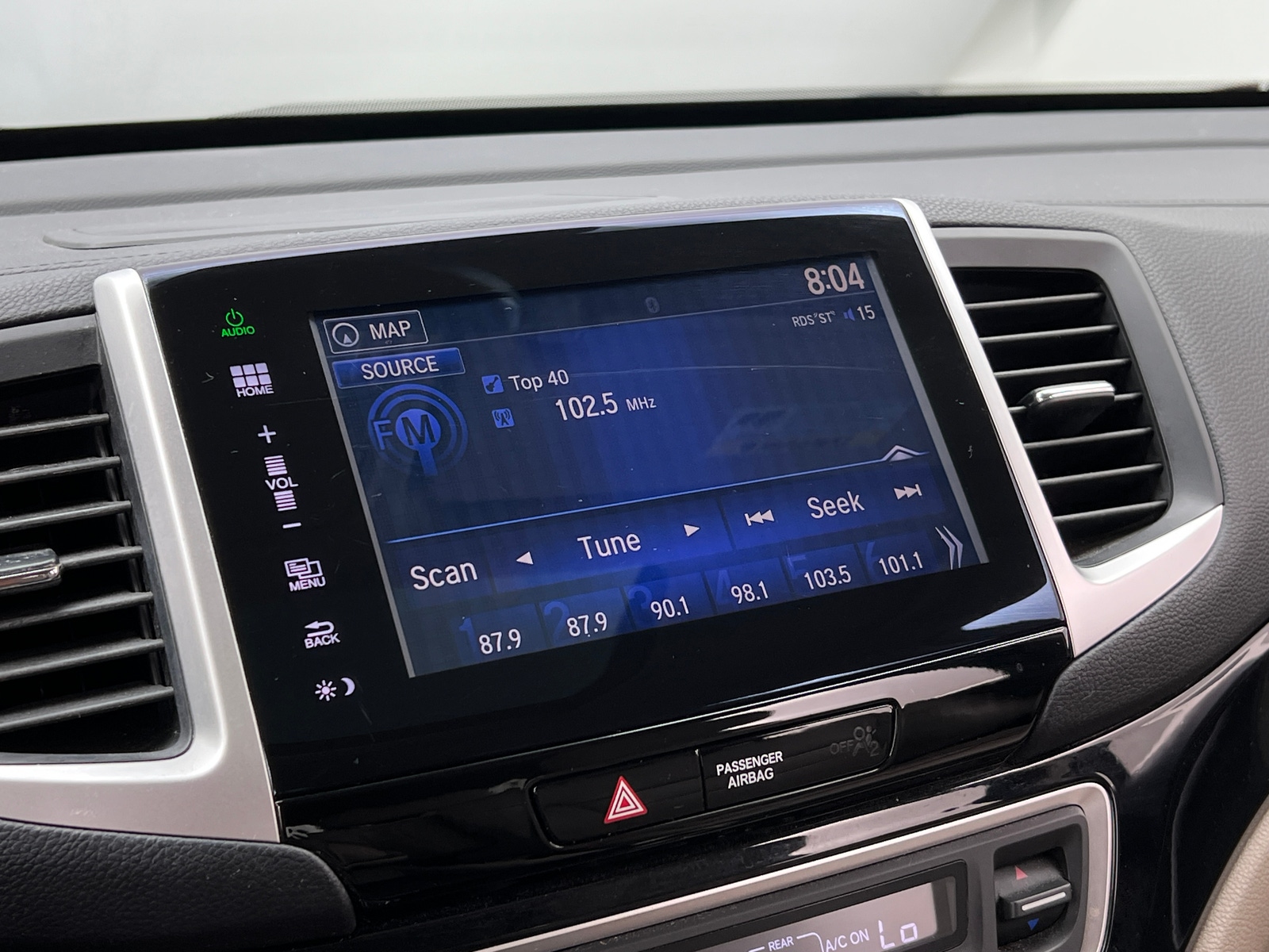 Thumbnail: 2016 Honda Pilot - 3