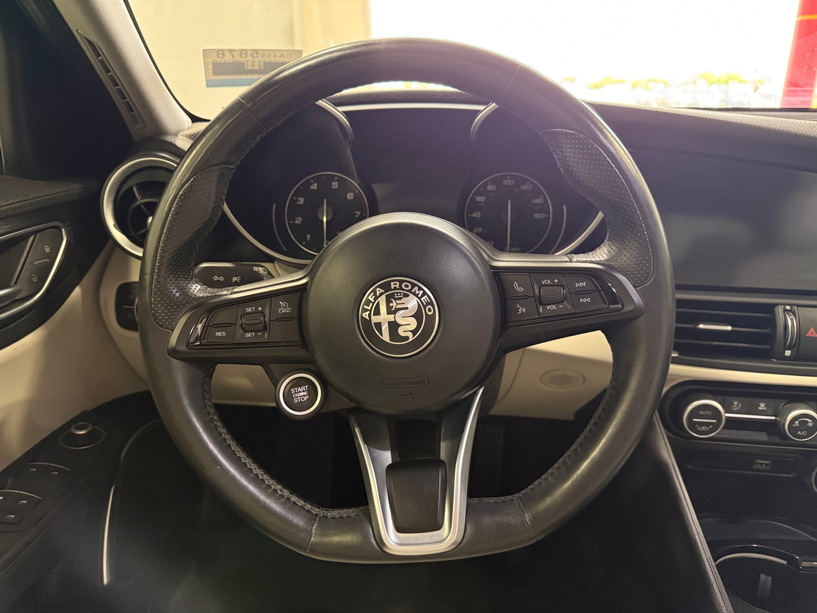 Thumbnail: 2020 Alfa Romeo Giulia - 4