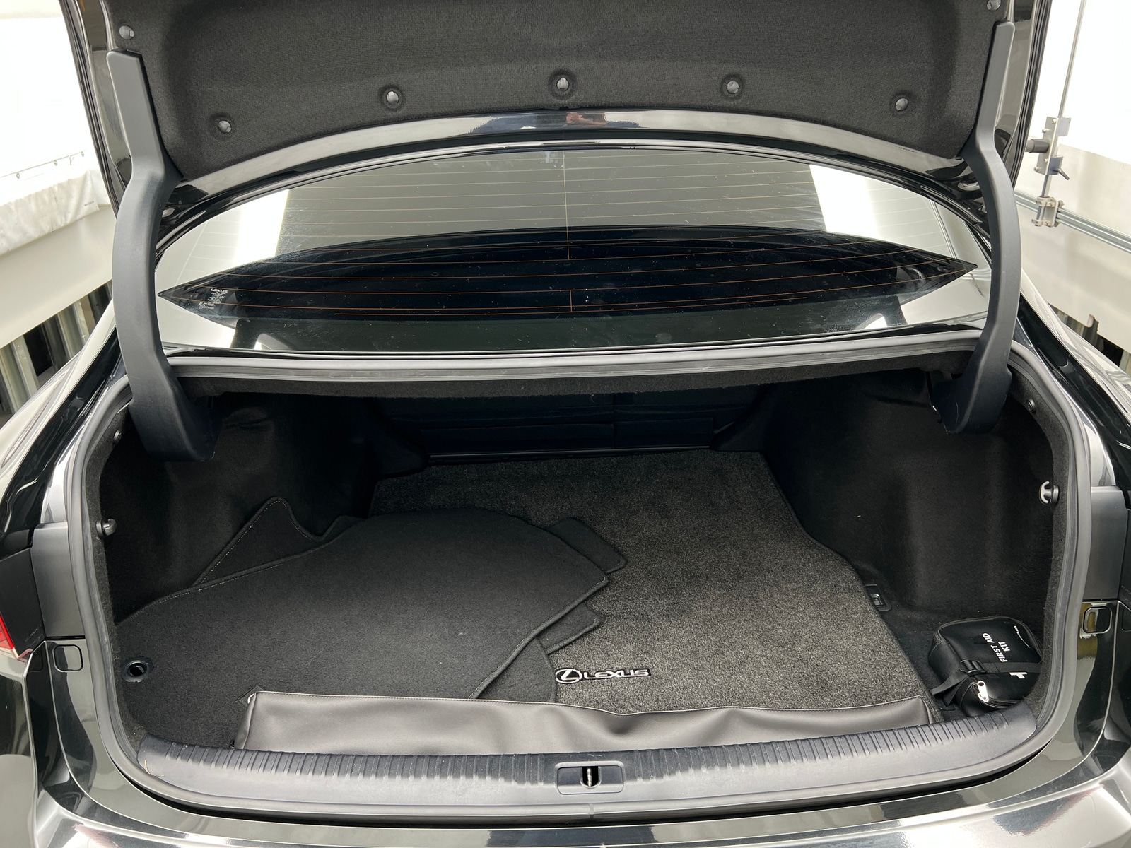 Thumbnail: 2020 Lexus IS - 6