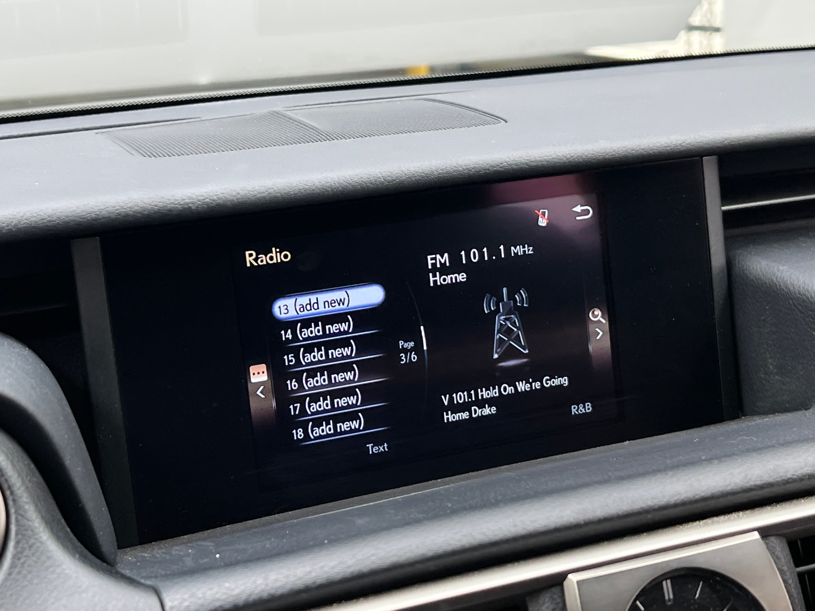 Thumbnail: 2020 Lexus IS - 3