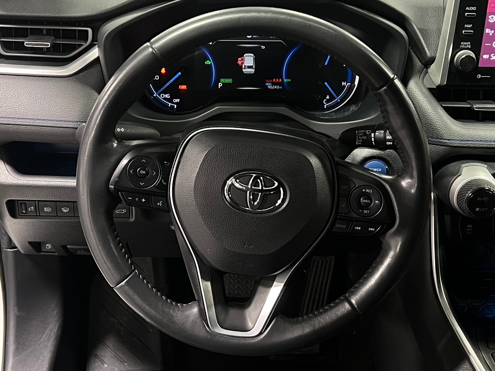 Thumbnail: 2022 Toyota RAV4 - 4