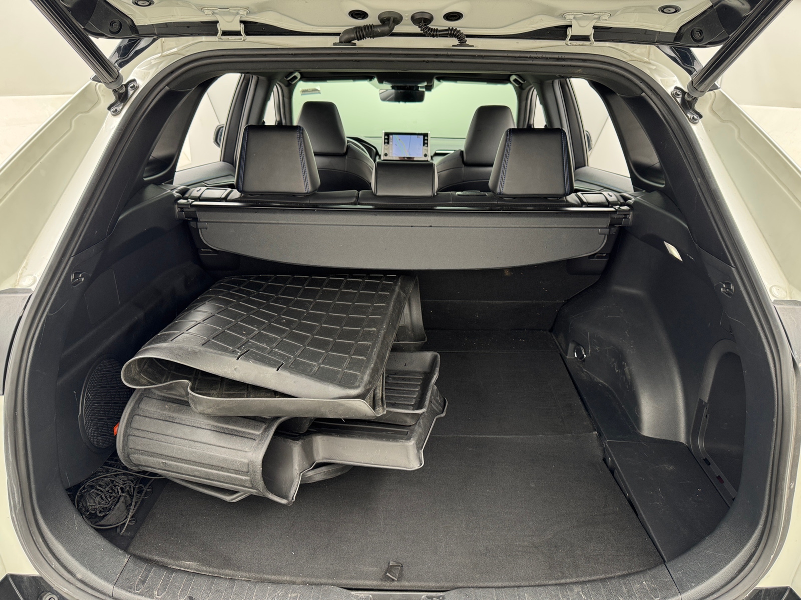 Thumbnail: 2022 Toyota RAV4 - 6