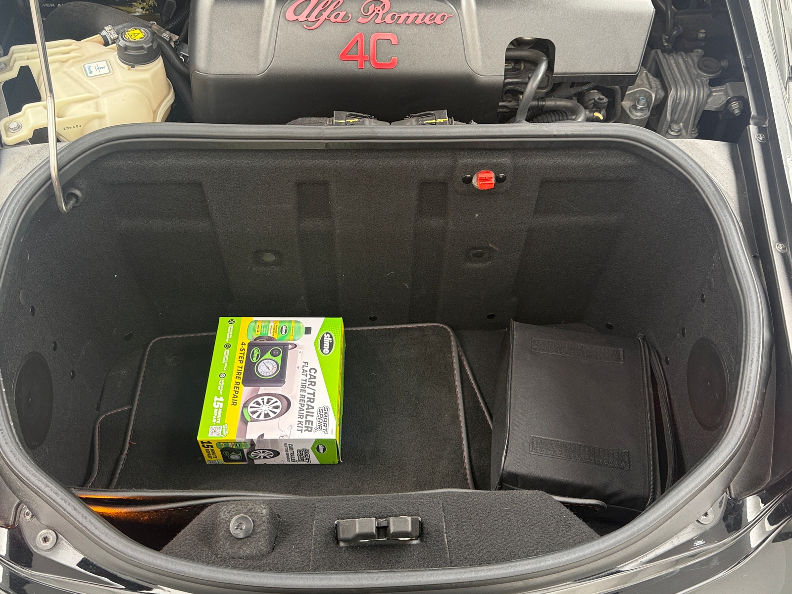 Thumbnail: 2015 Alfa Romeo 4C - 5