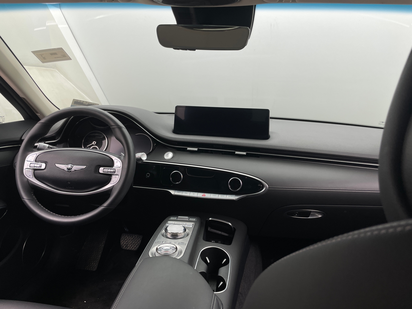 Thumbnail: 2025 Genesis GV70 - 2