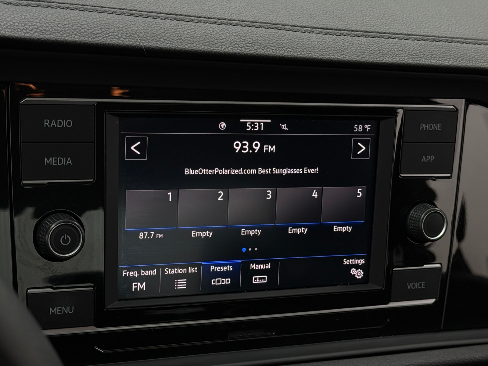 Thumbnail: 2021 Volkswagen Jetta - 4