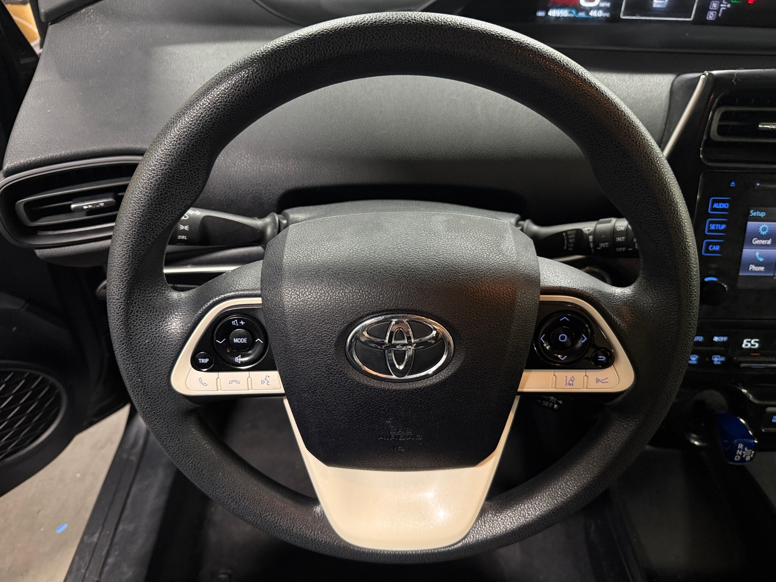 Thumbnail: 2017 Toyota Prius - 5