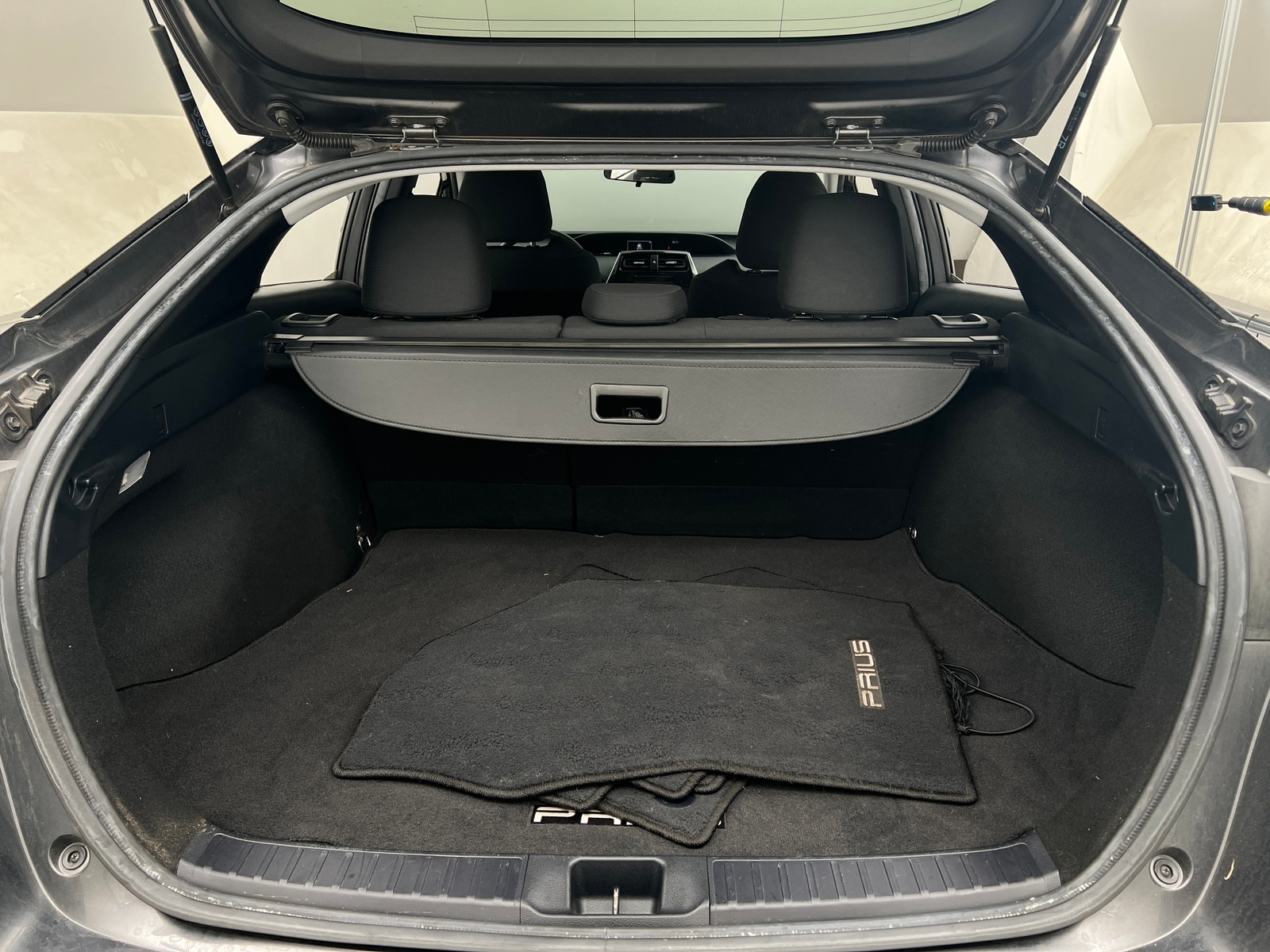 Thumbnail: 2017 Toyota Prius - 7