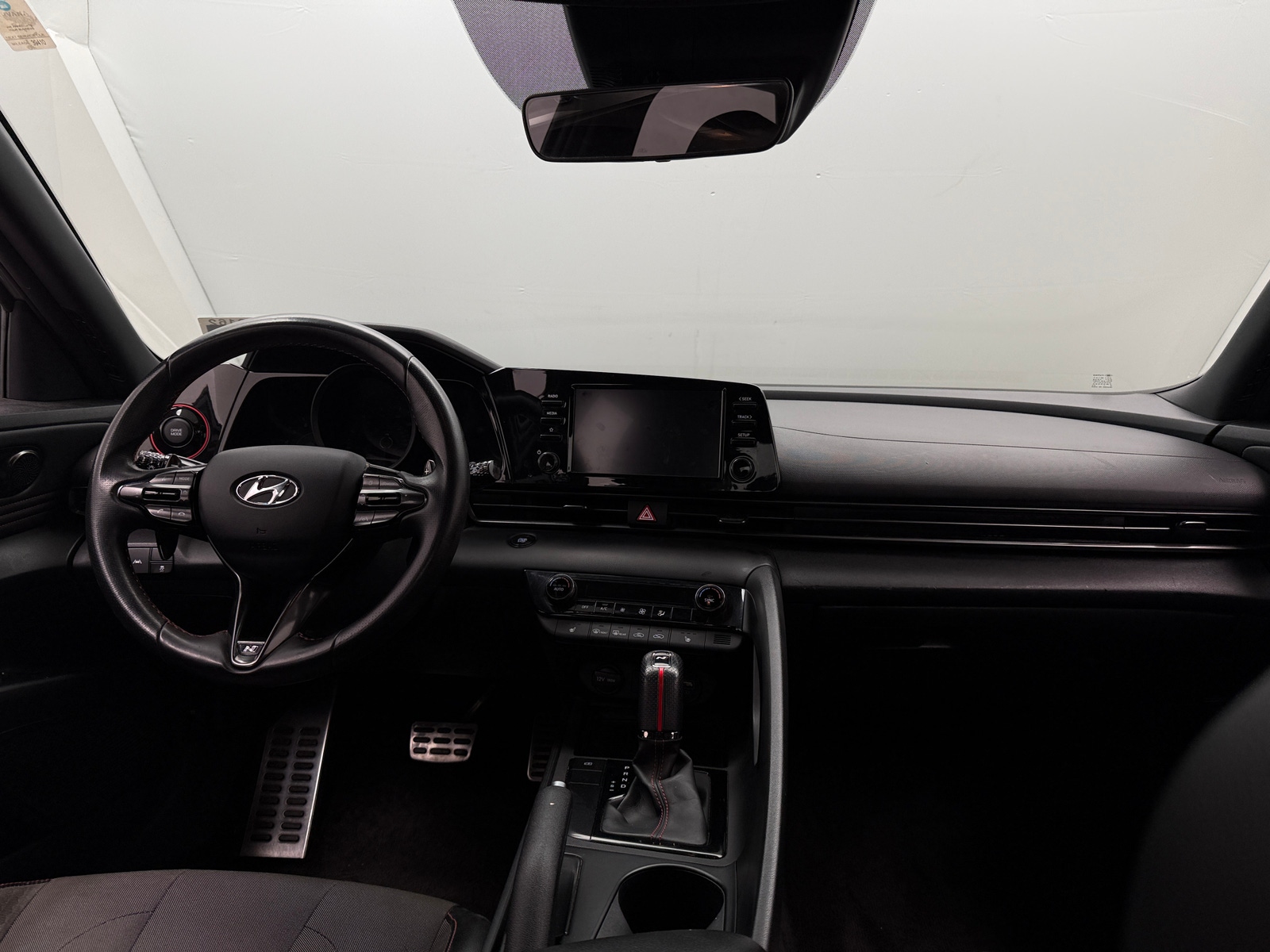 Thumbnail: 2022 Hyundai Elantra - 3