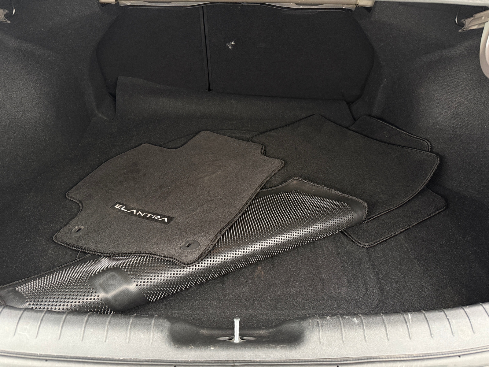 Thumbnail: 2022 Hyundai Elantra - 7