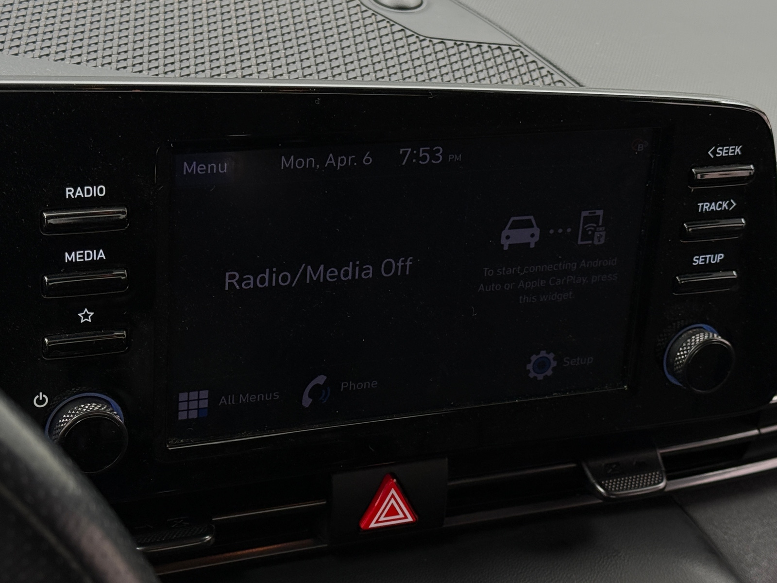 Thumbnail: 2022 Hyundai Elantra - 4