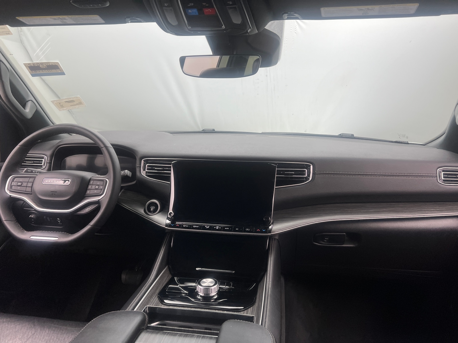 Thumbnail: 2024 Jeep Wagoneer - 2