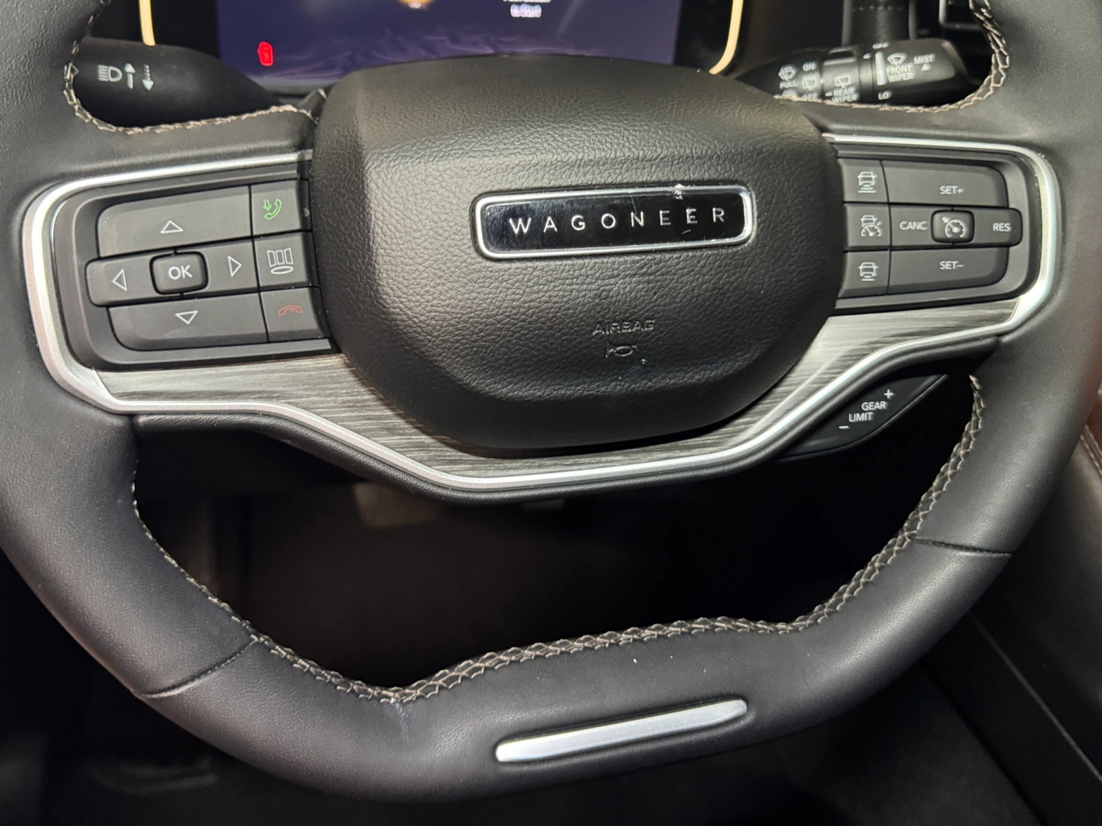 Thumbnail: 2024 Jeep Wagoneer - 4