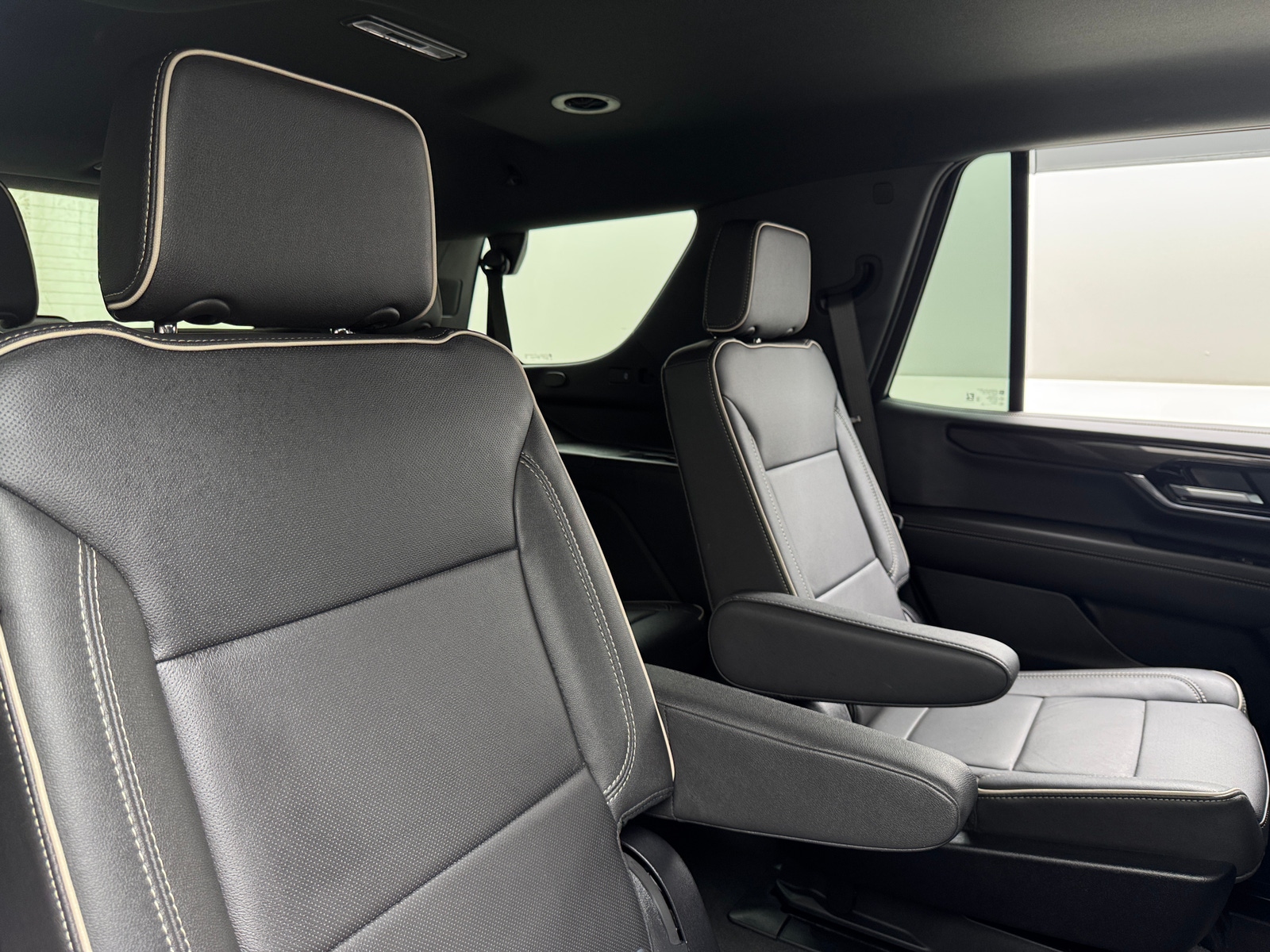 Thumbnail: 2025 GMC Yukon - 5