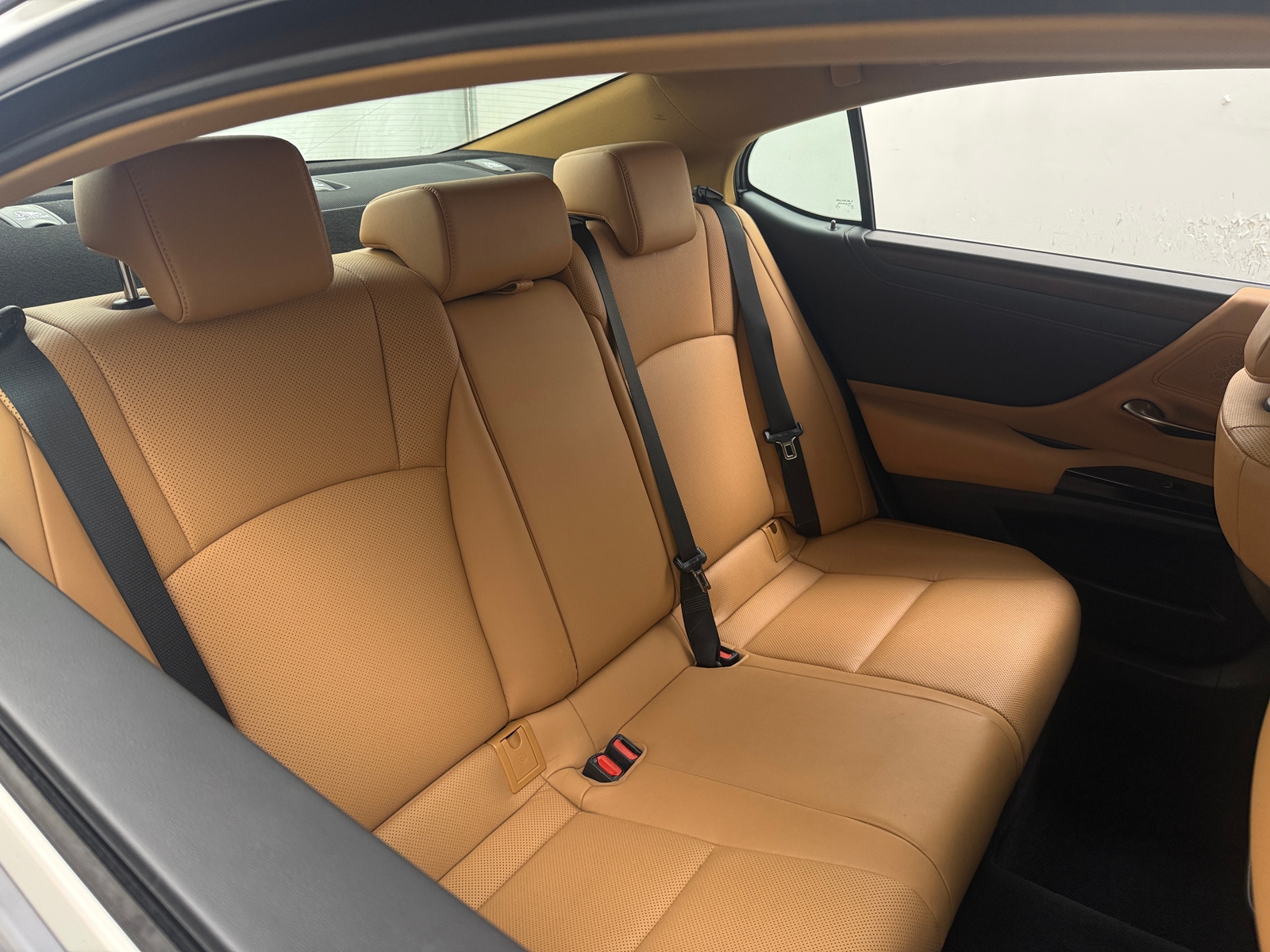 Thumbnail: 2023 Lexus ES - 5