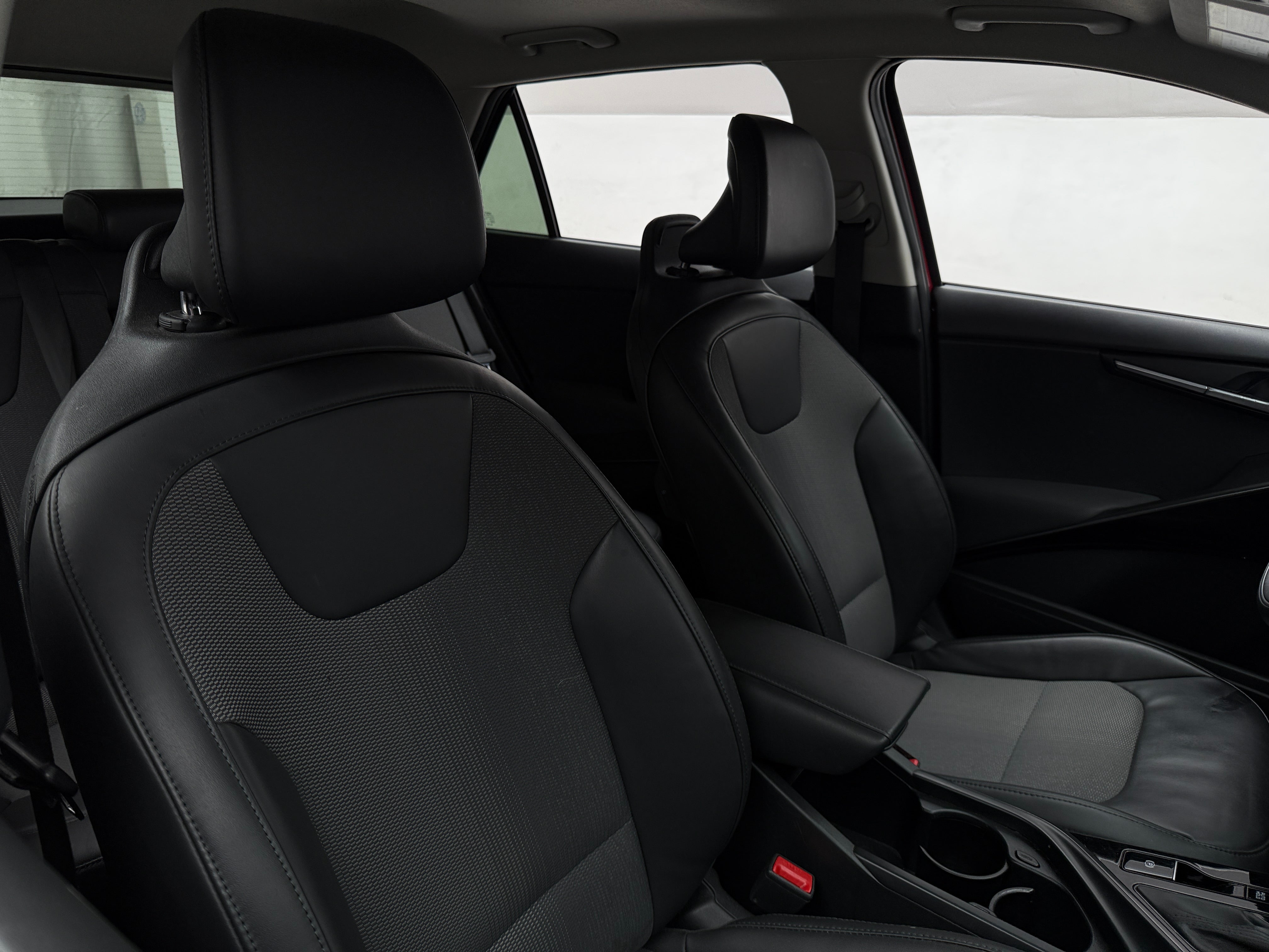 2023 Kia Niro - Image 1