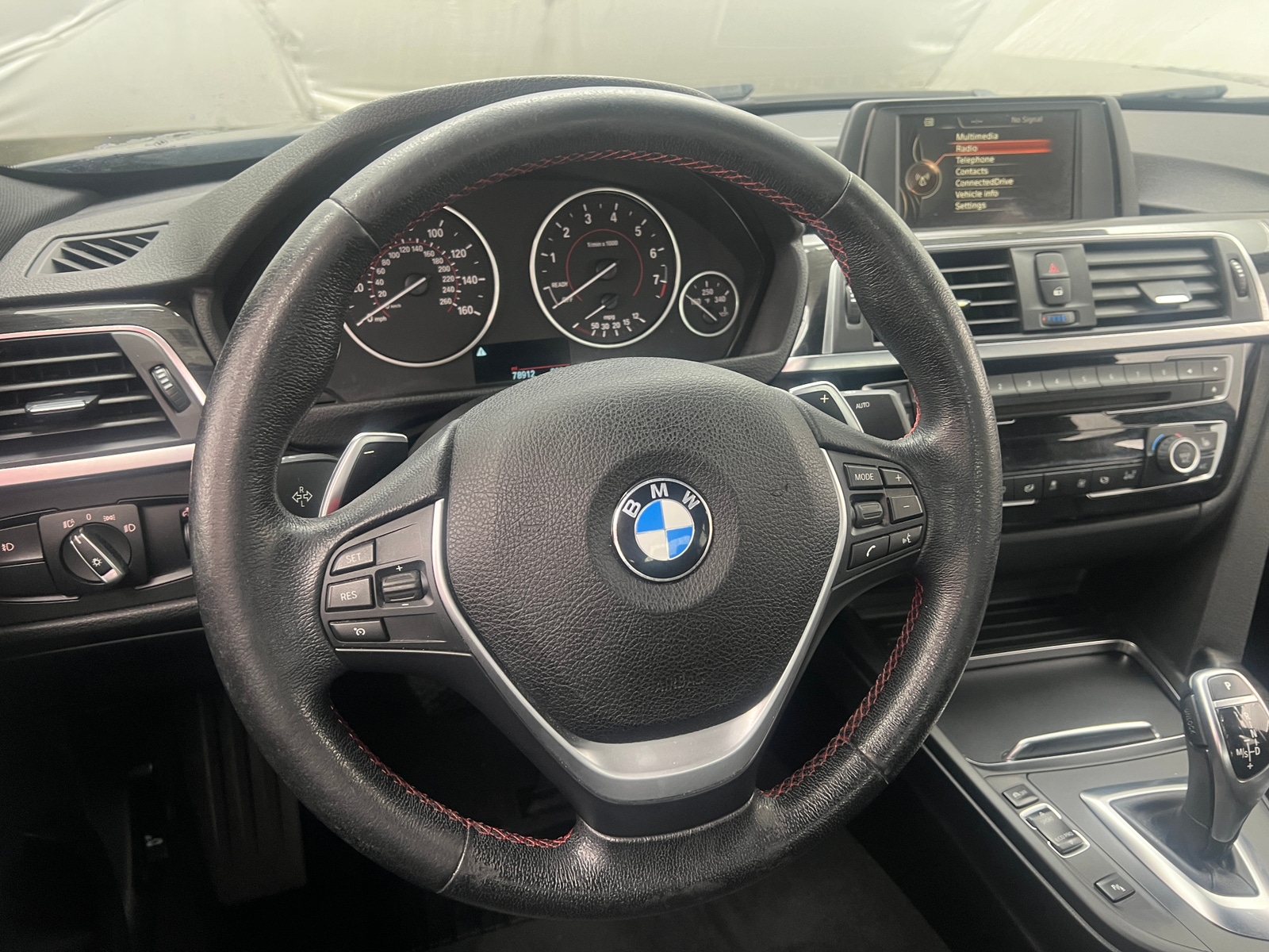 Thumbnail: 2017 BMW 3 Series - 4