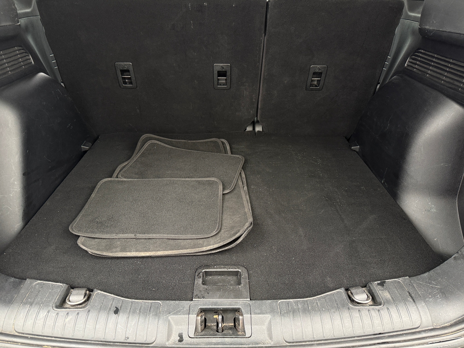 Thumbnail: 2022 Ford Escape - 6