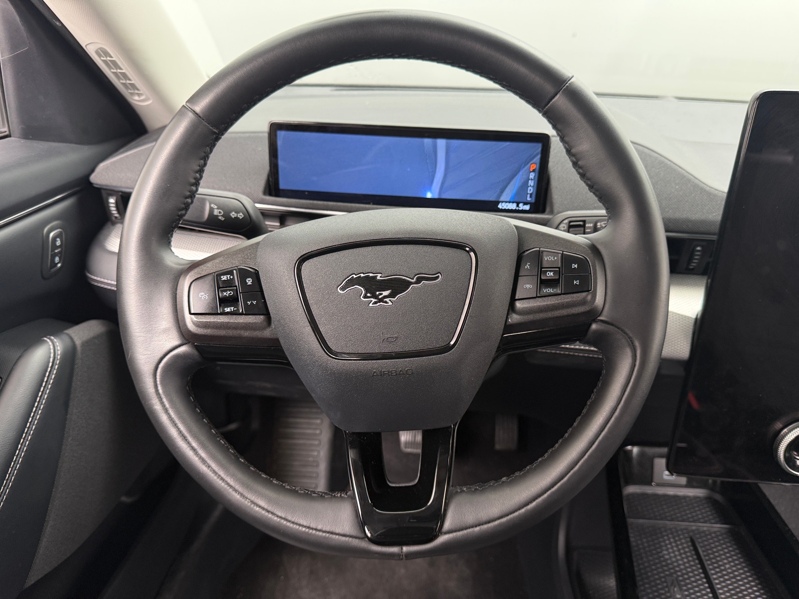 Thumbnail: 2022 Ford Mustang Mach-E - 4