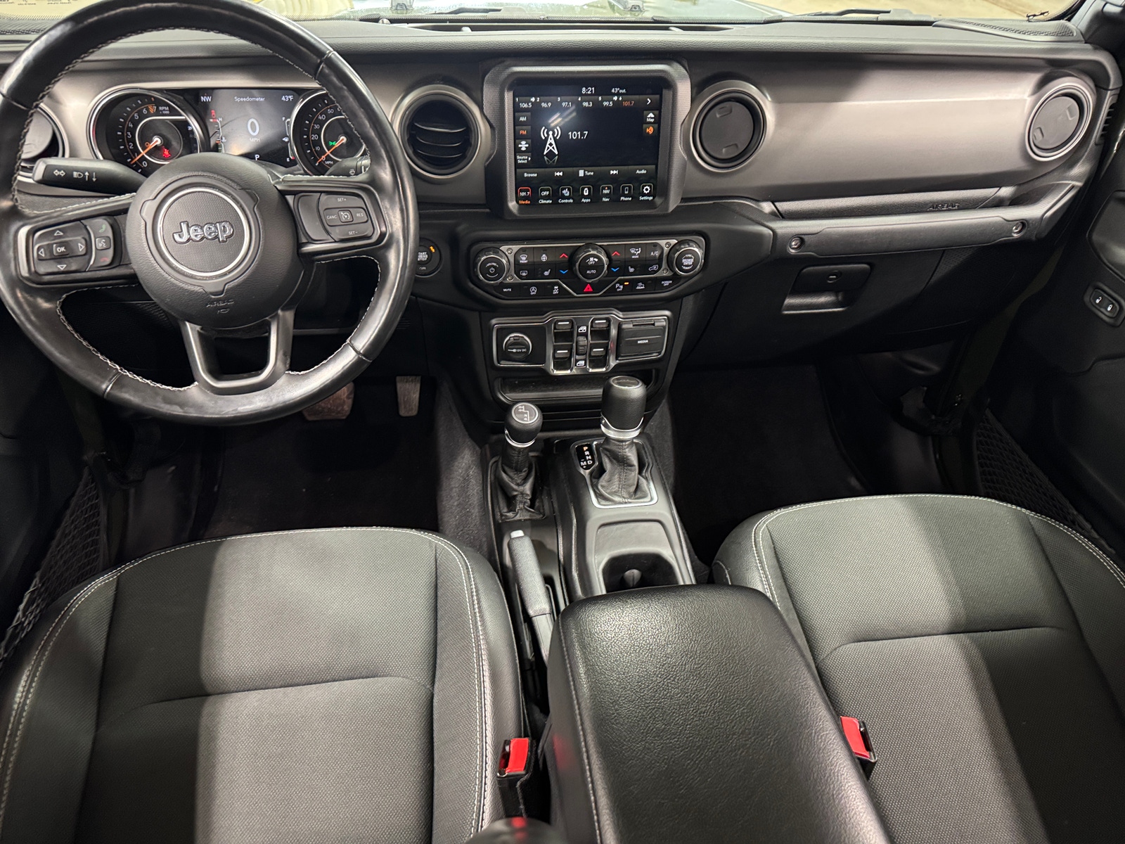 Thumbnail: 2021 Jeep Gladiator - 3