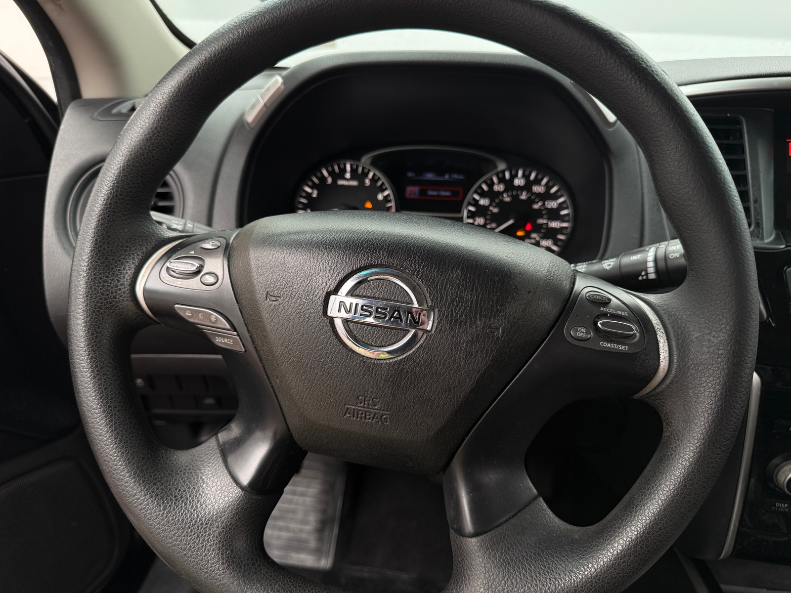 Thumbnail: 2015 Nissan Pathfinder - 5