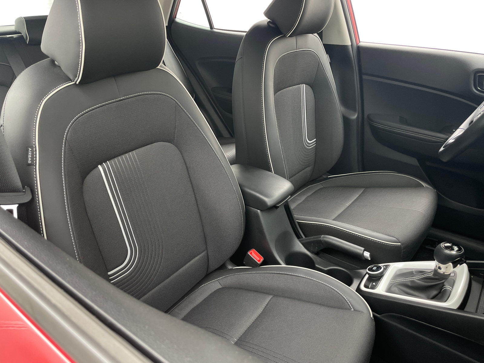 Thumbnail: 2024 Hyundai Venue - 2