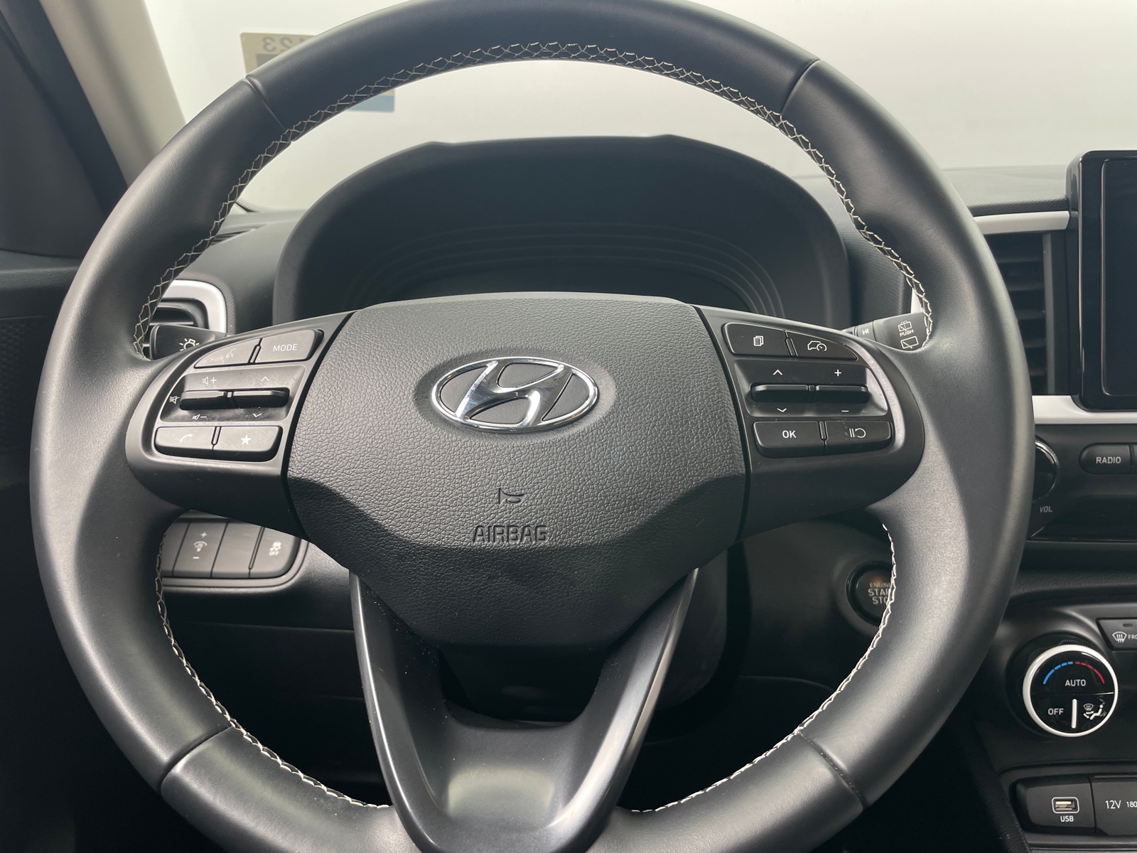 Thumbnail: 2024 Hyundai Venue - 5