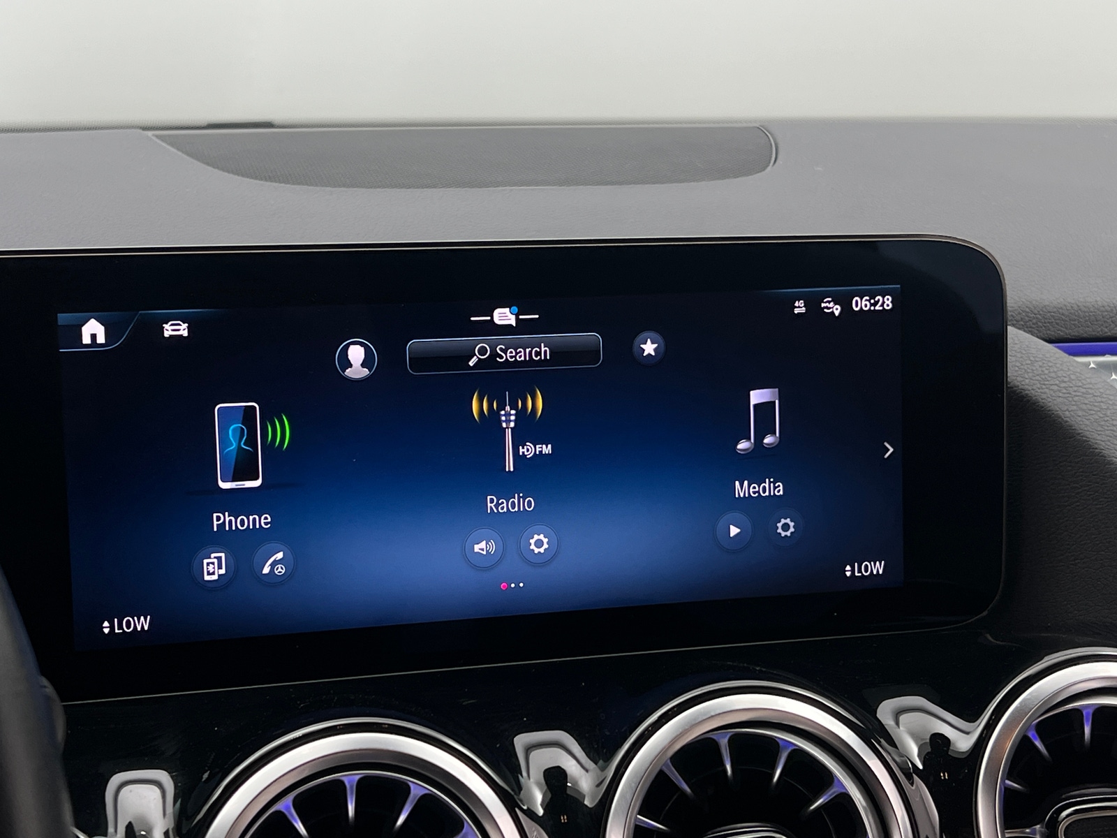 Thumbnail: 2024 Mercedes-Benz GLA - 4