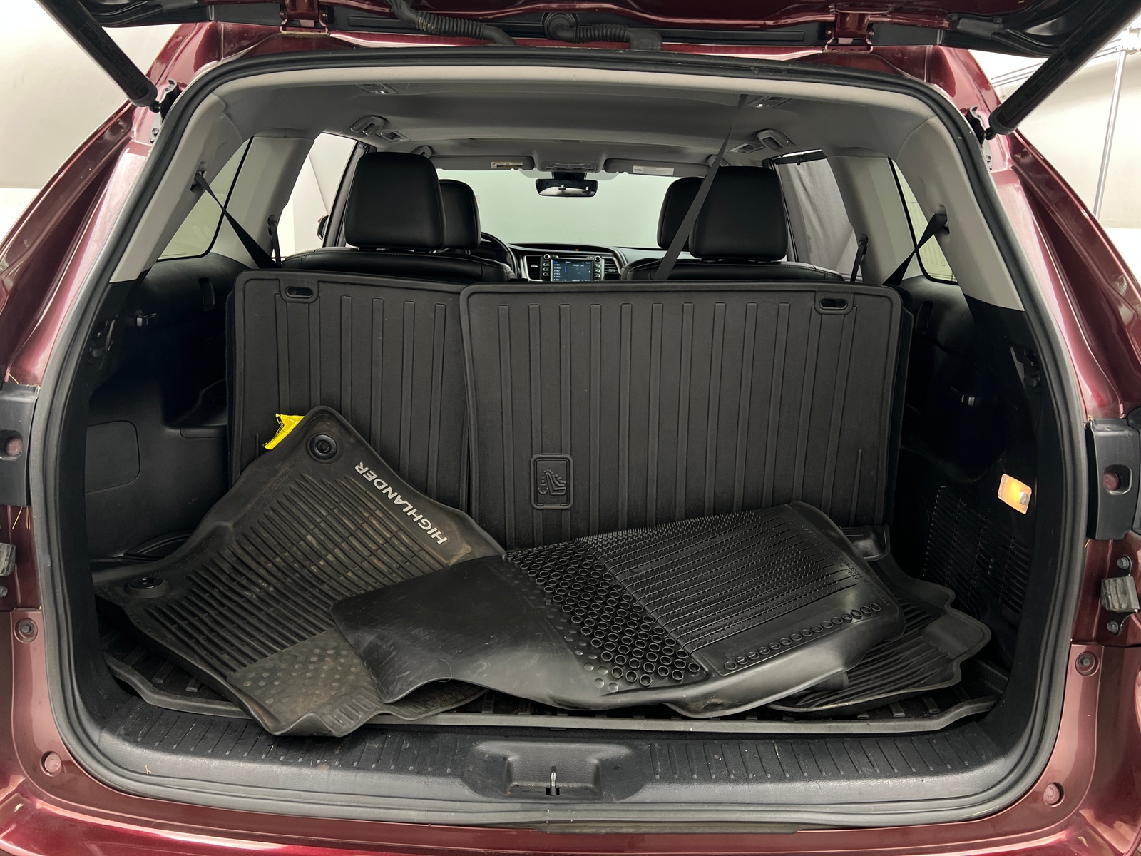 Thumbnail: 2017 Toyota Highlander - 6