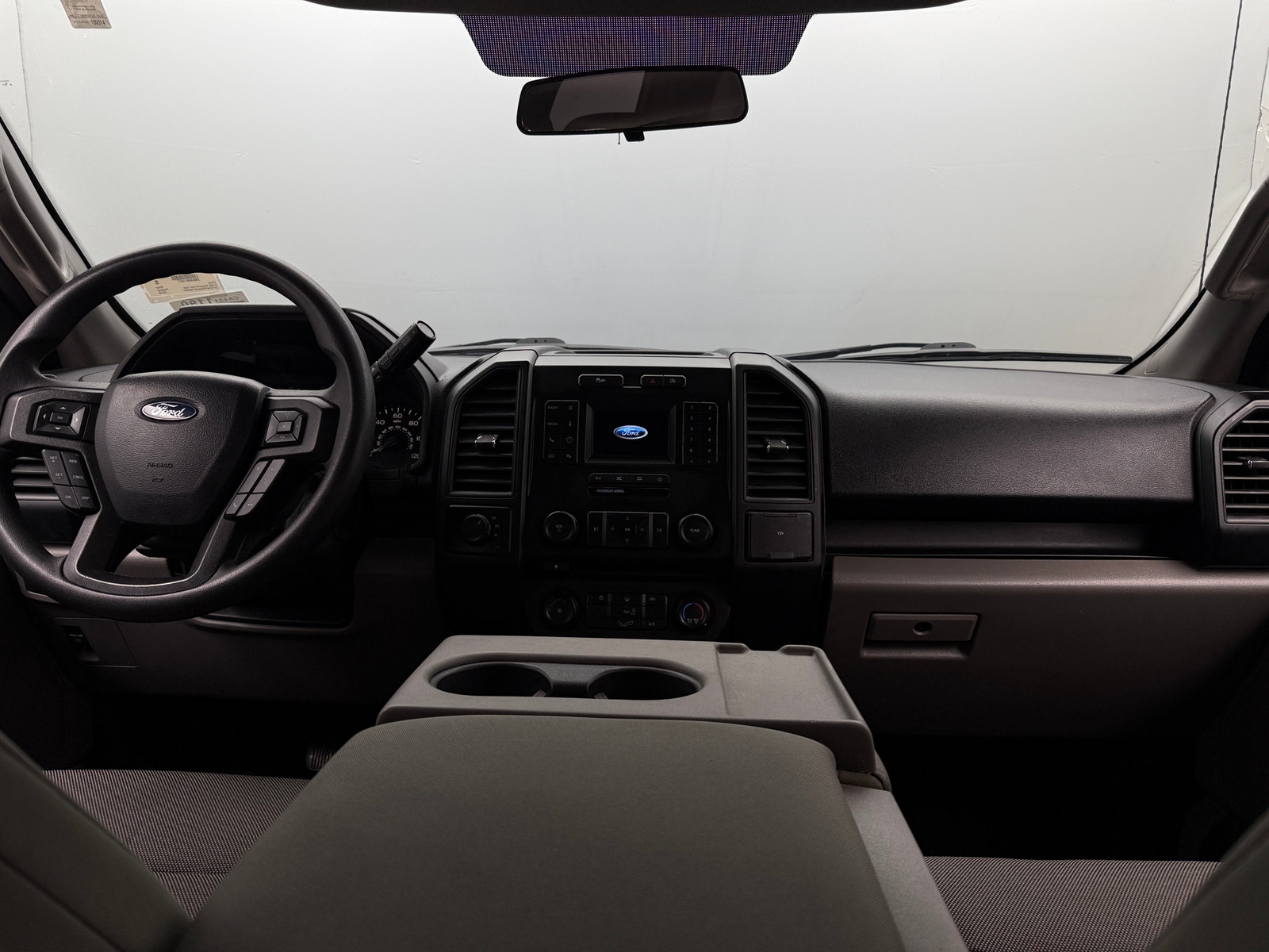 Thumbnail: 2018 Ford Econoline - 3