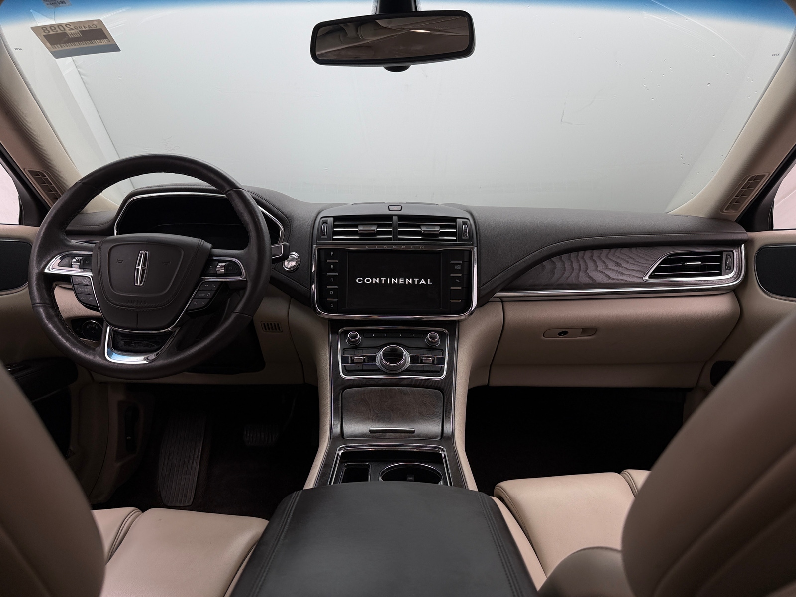 Thumbnail: 2017 Lincoln Continental - 2